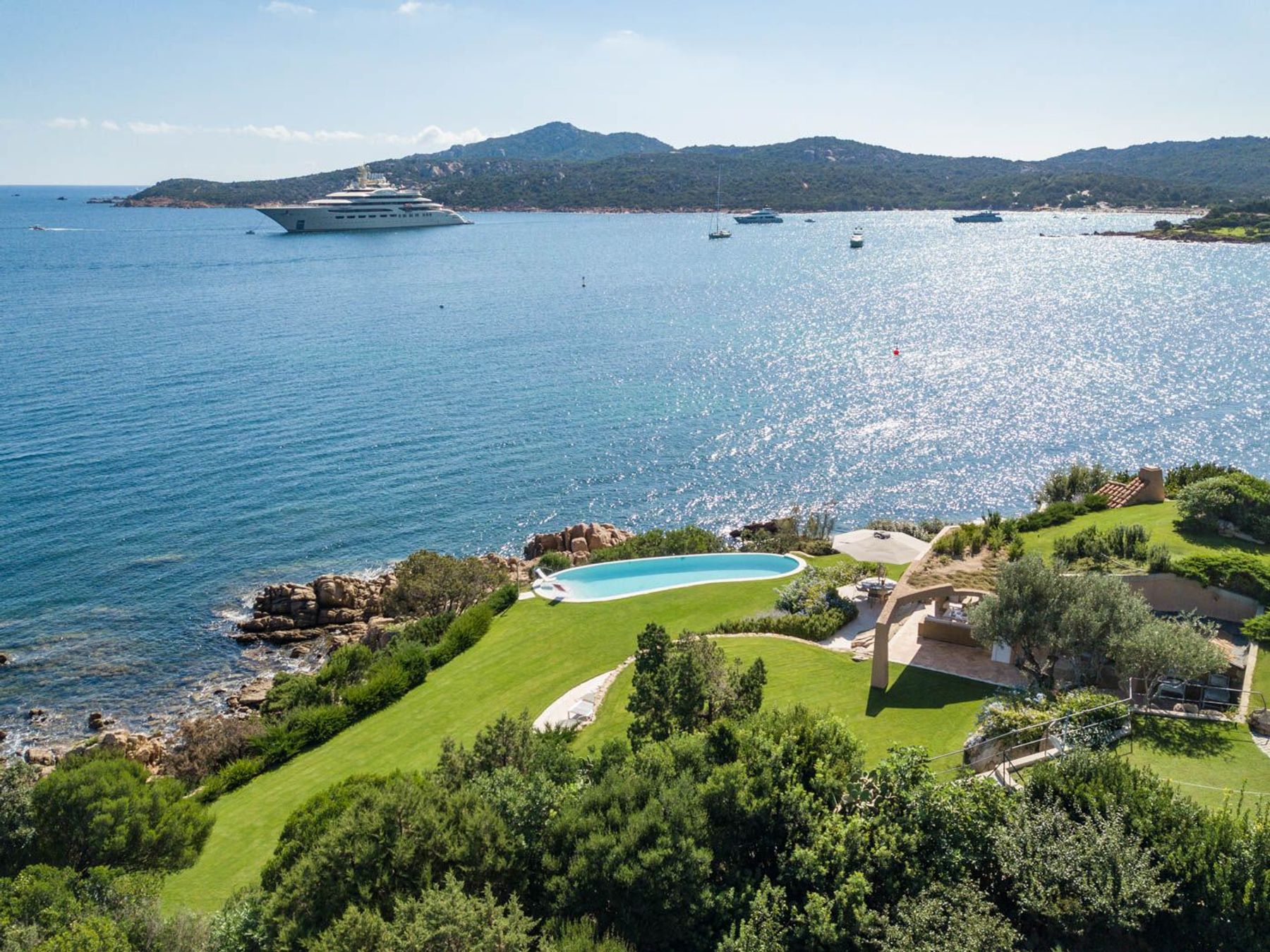 Temeraria villa photo.