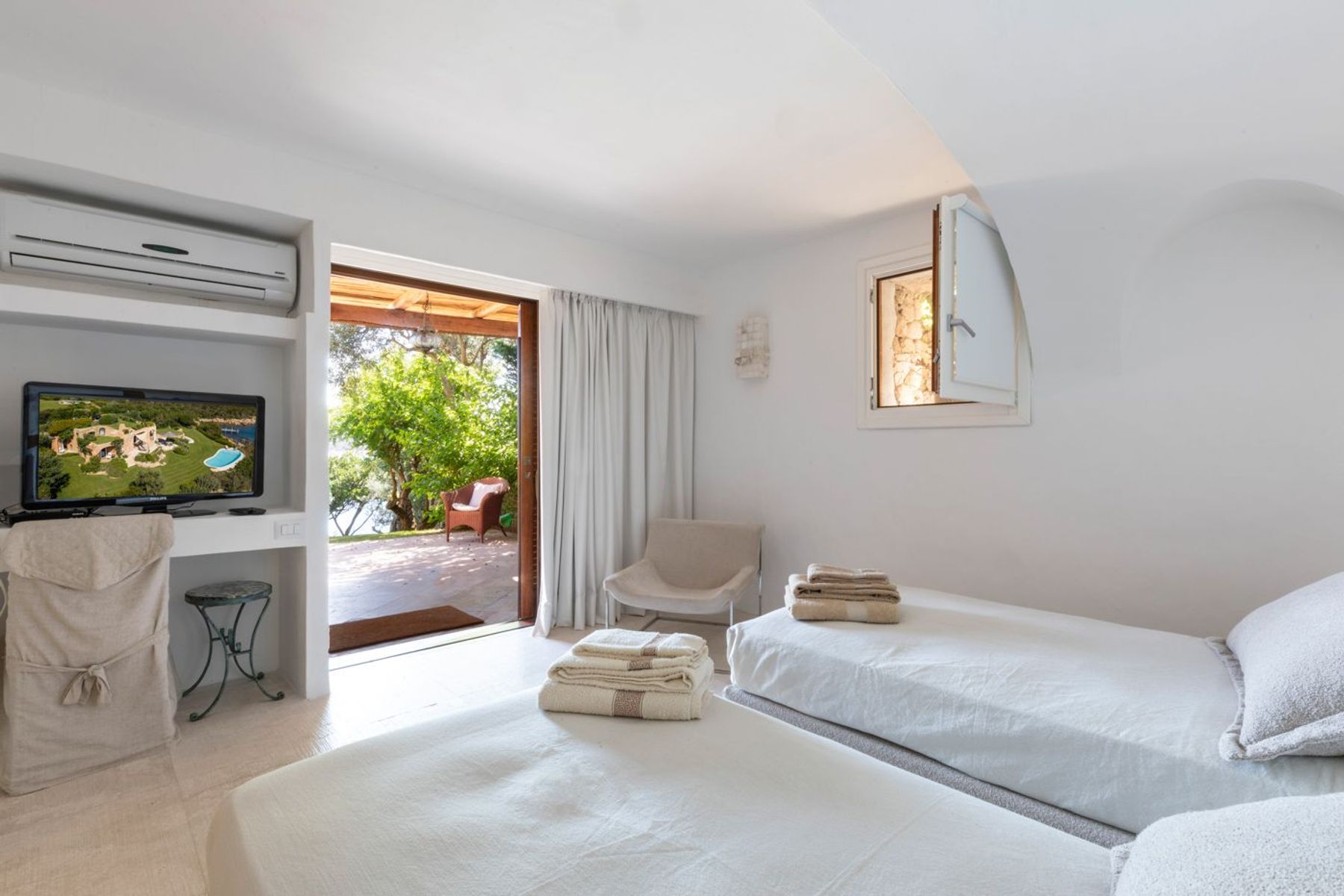 Temeraria villa photo.
