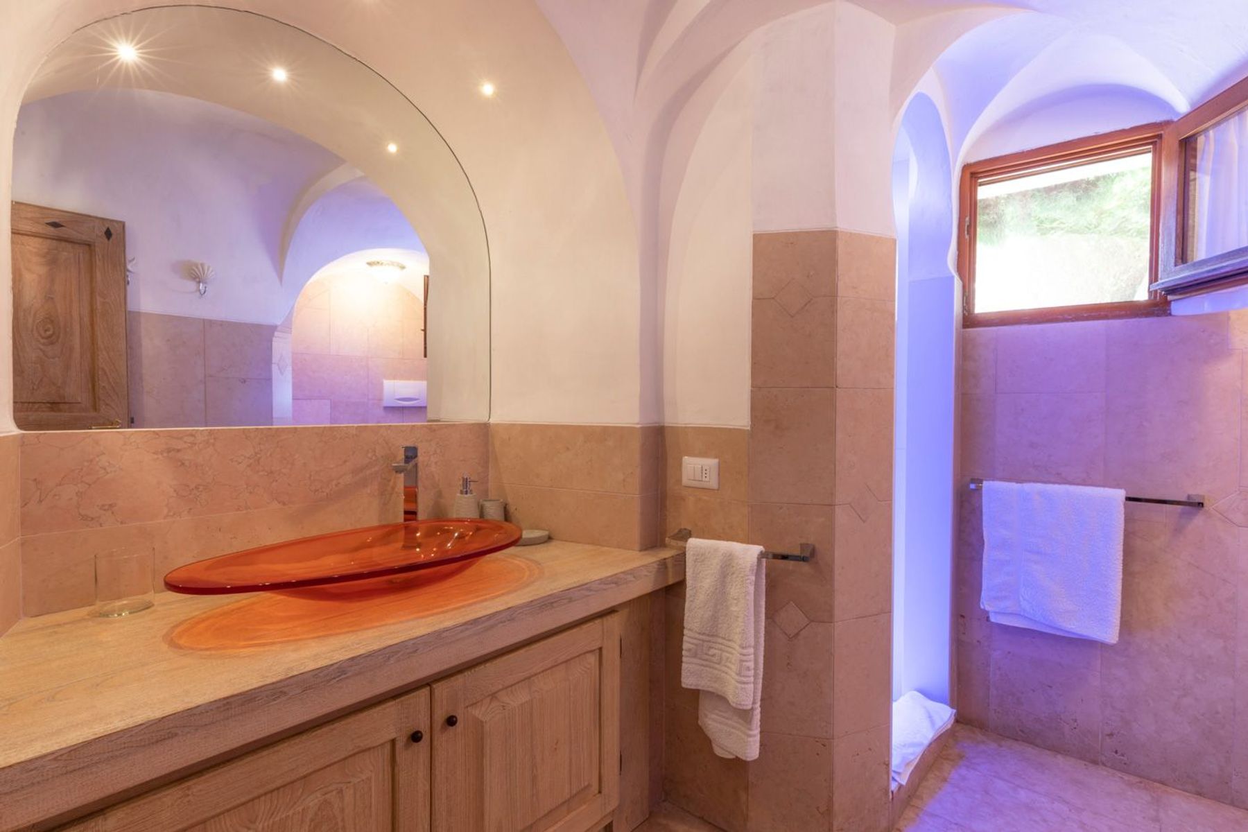 Temeraria villa photo.