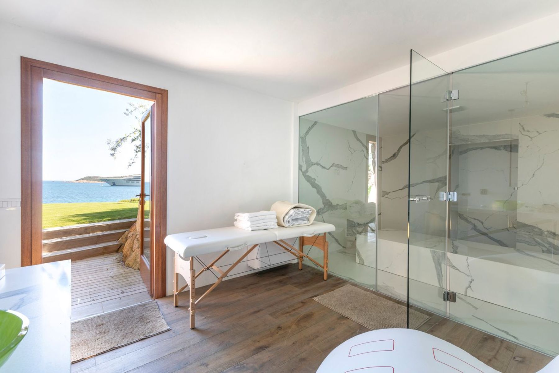 Temeraria villa photo.
