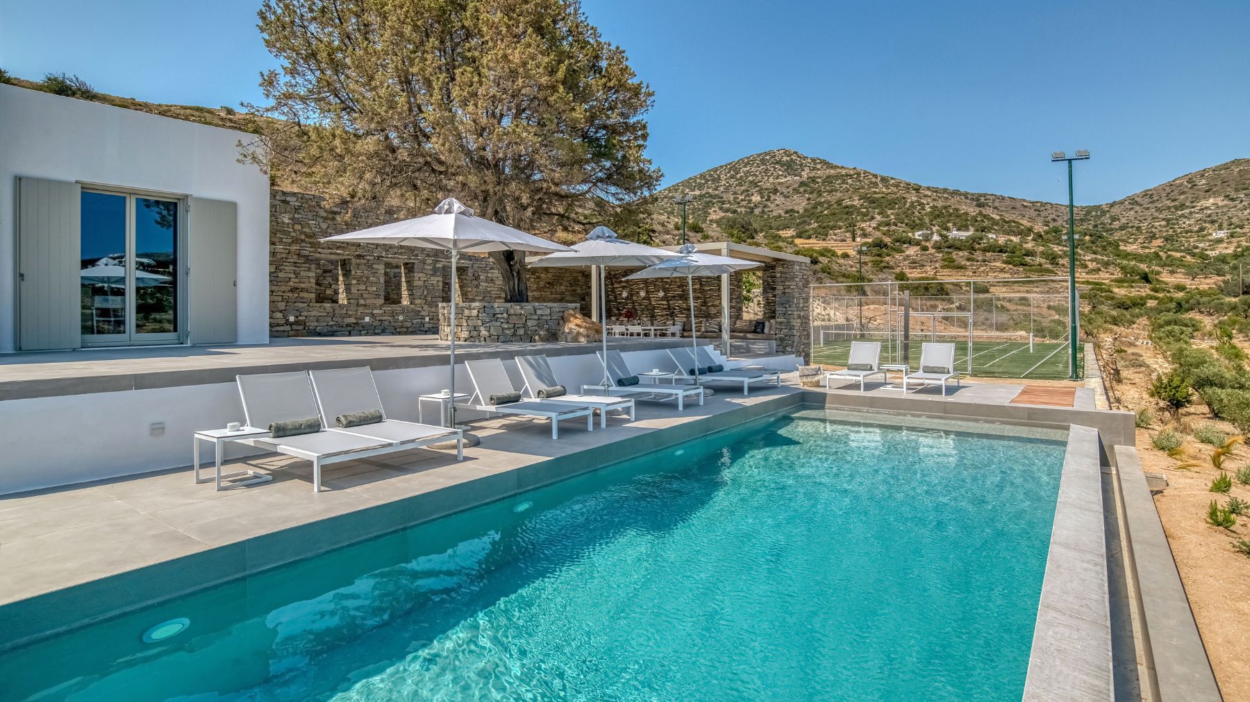 Caper villa photo.