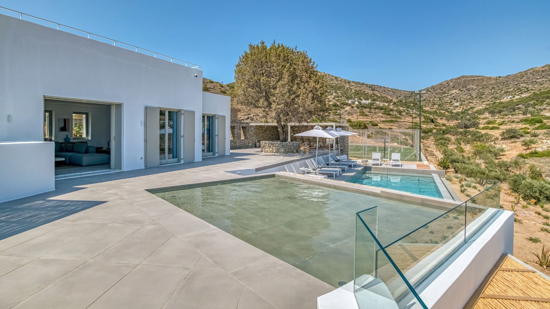 Caper villa photo.