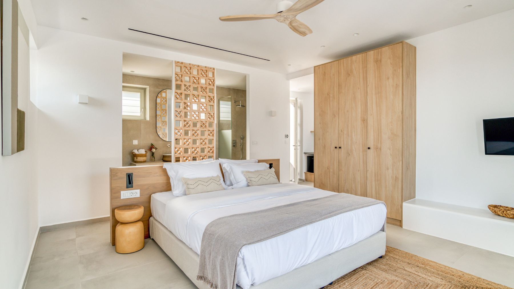 Caper villa photo.