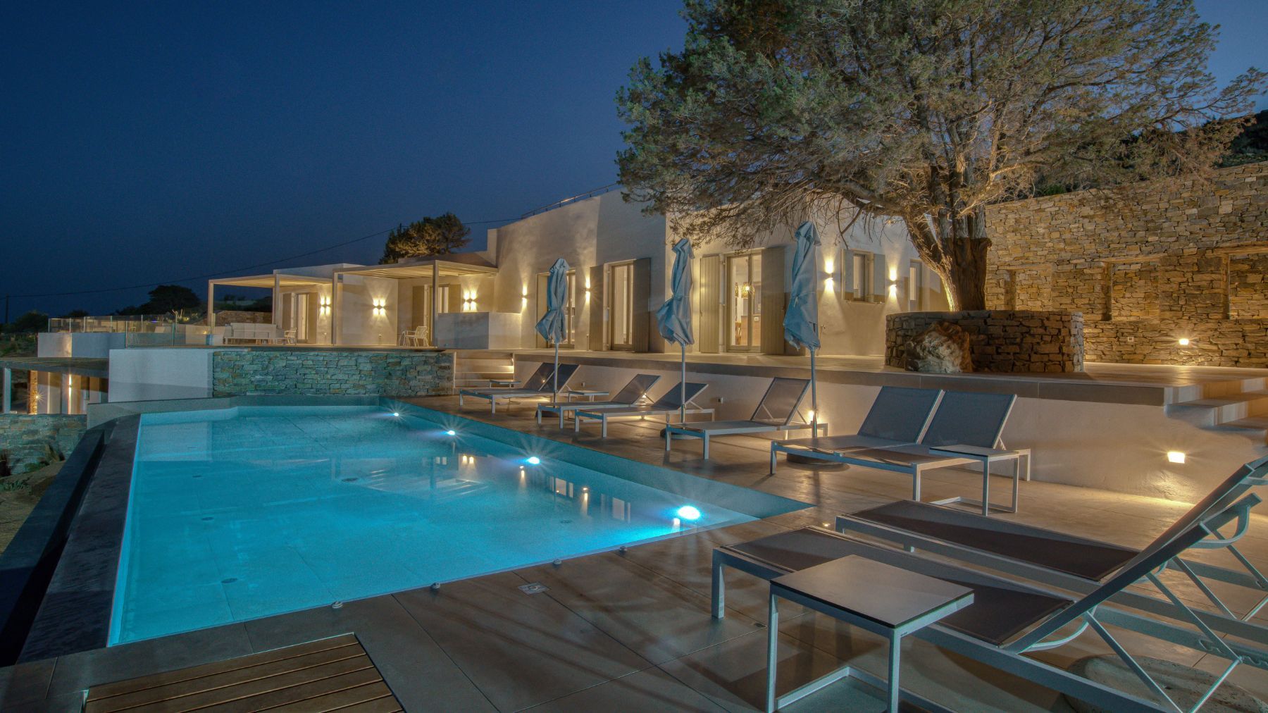 Caper villa photo.