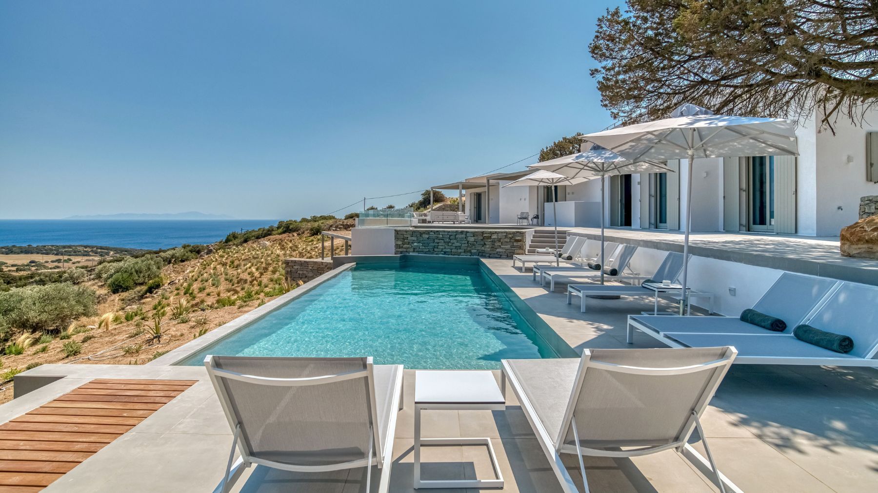 Caper villa photo.