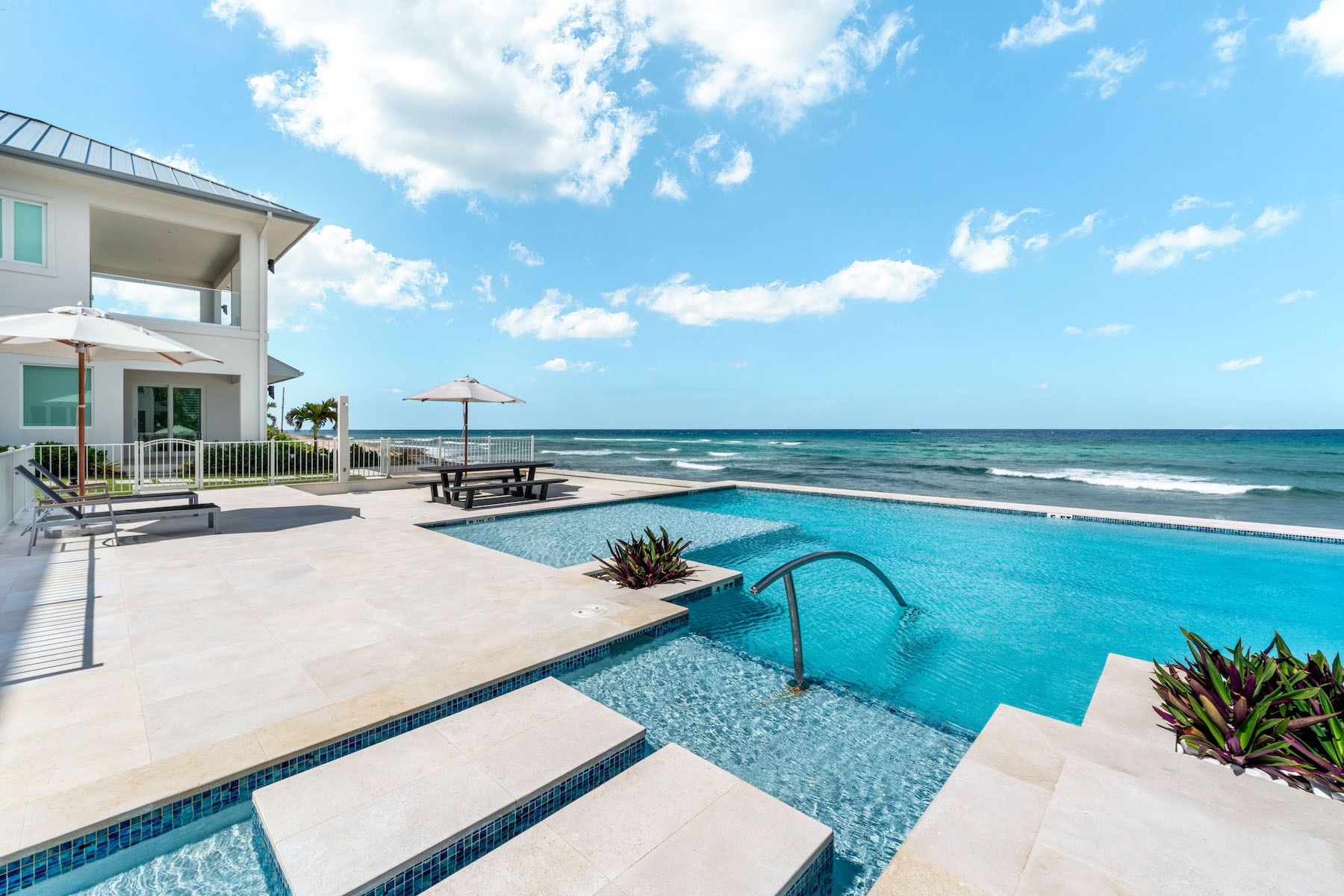 Oceans 9 villa photo.