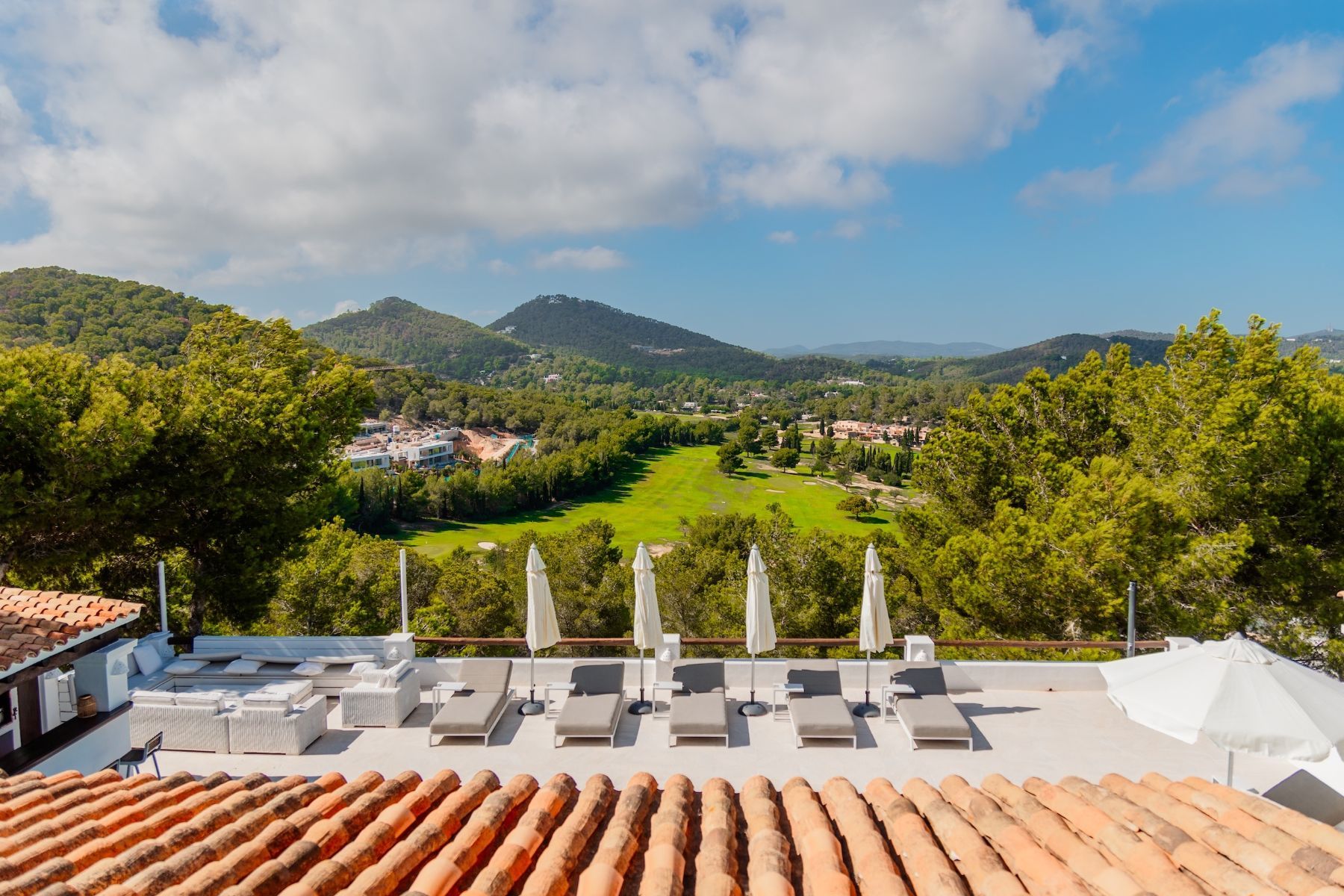 Can Destino Deluxe villa photo.