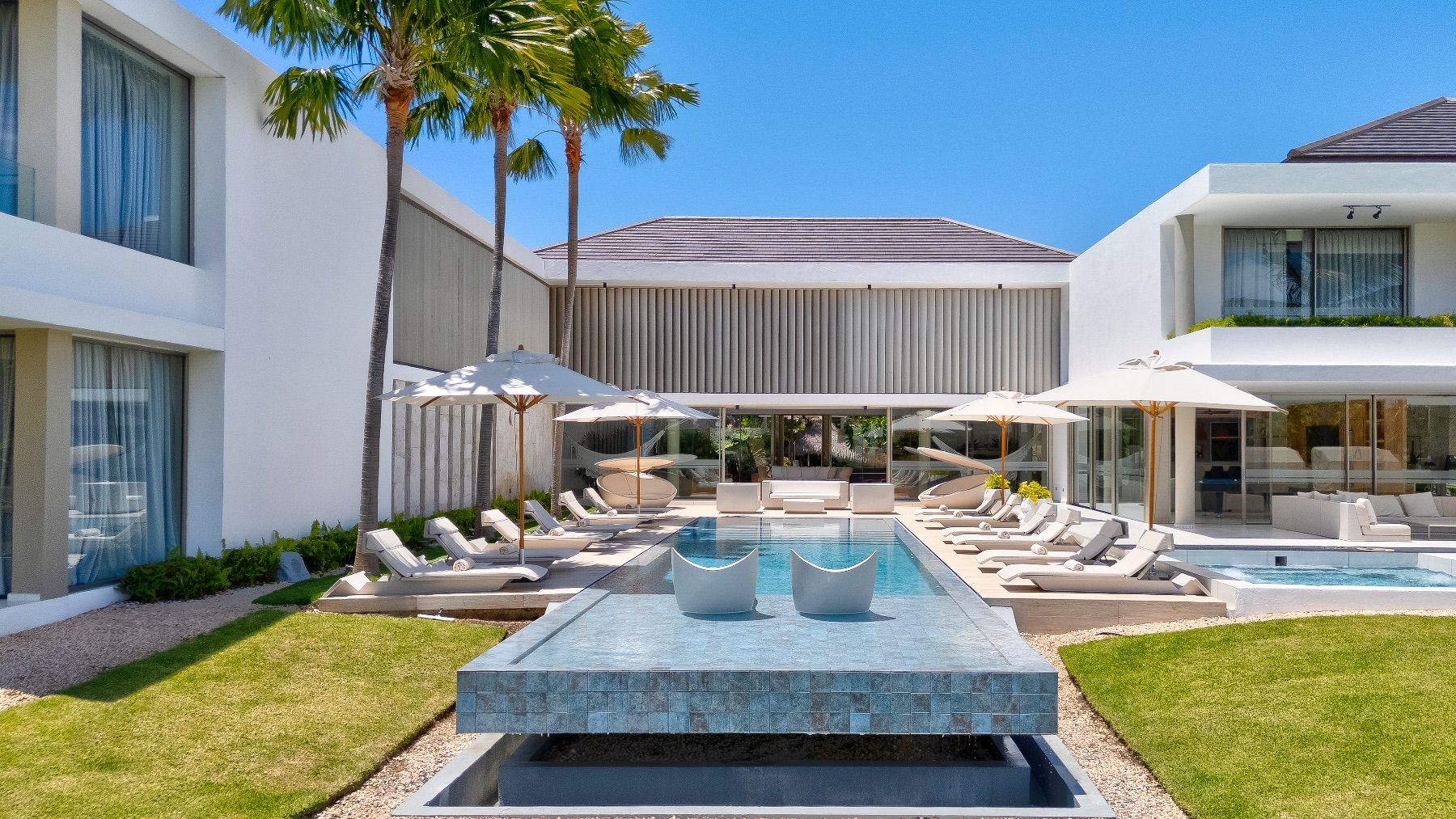 Royale Estate villa photo.