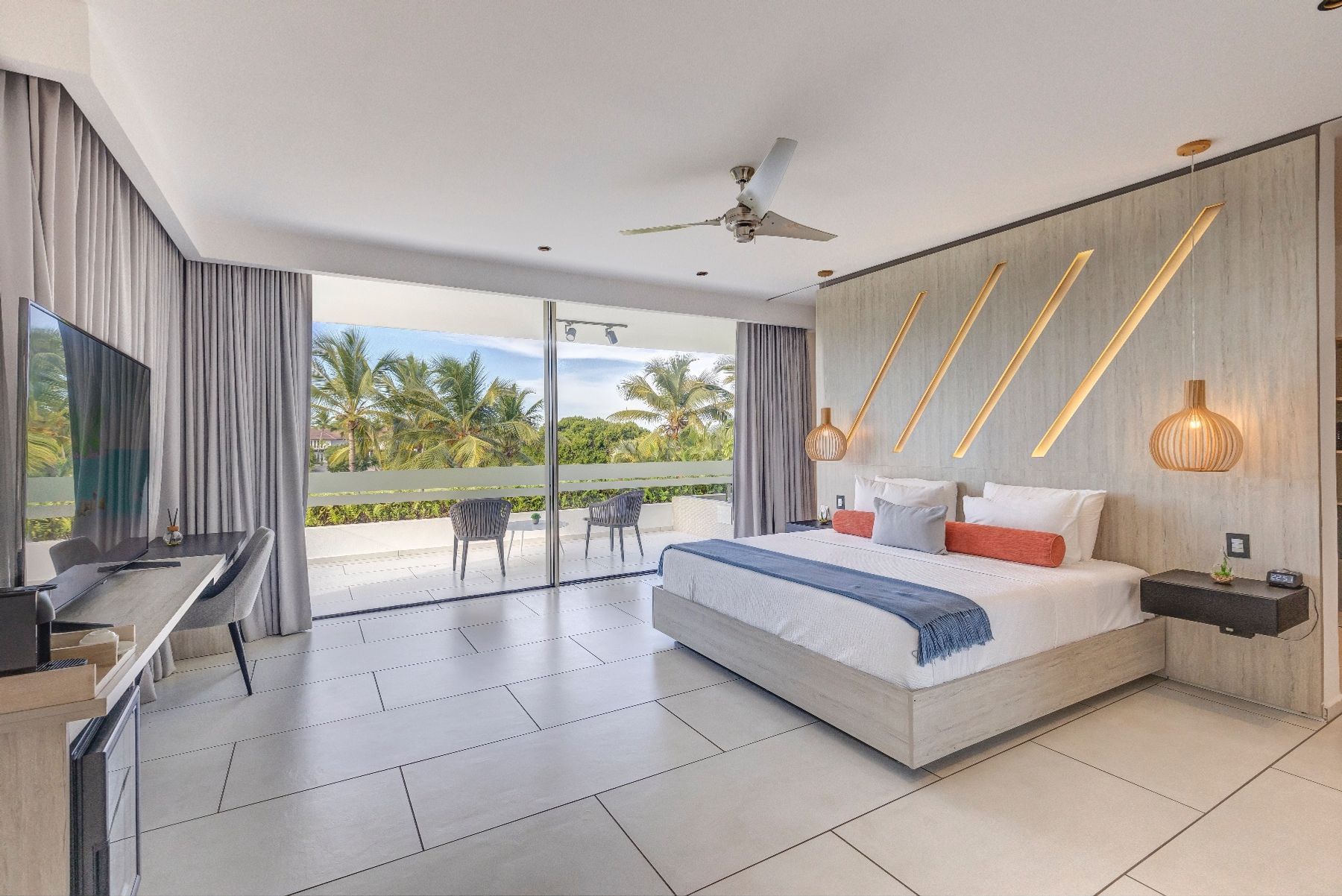 Royale Estate villa photo.
