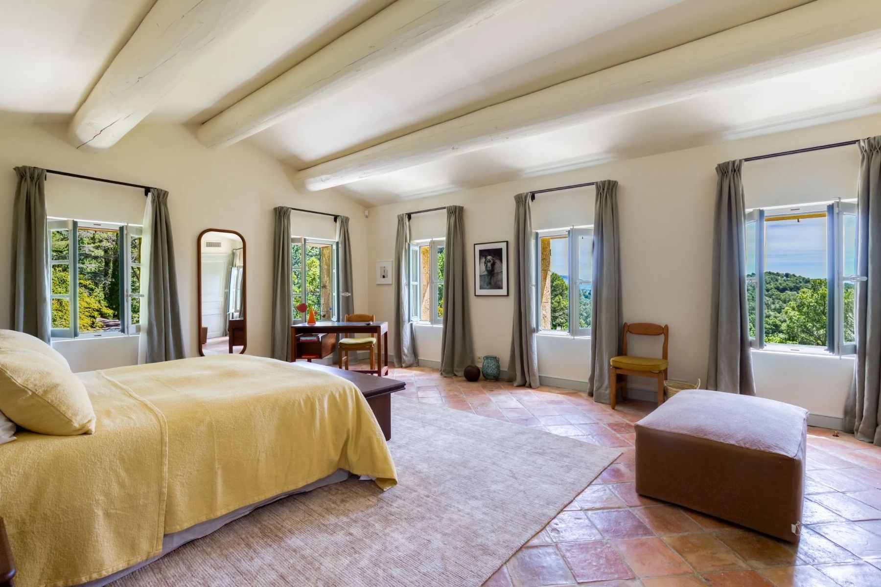 Bastide du Tholonet villa photo.