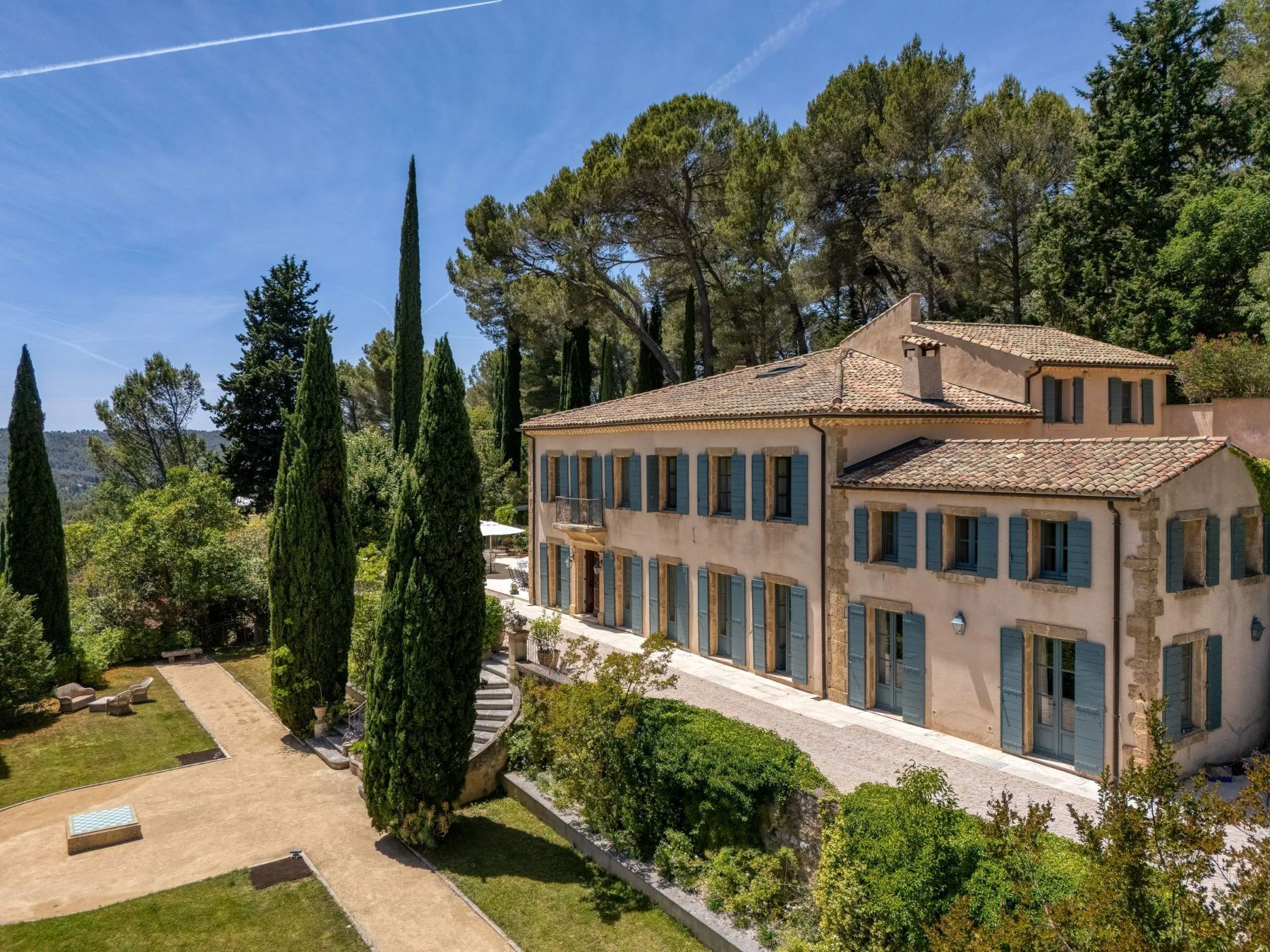 Bastide du Tholonet villa photo.