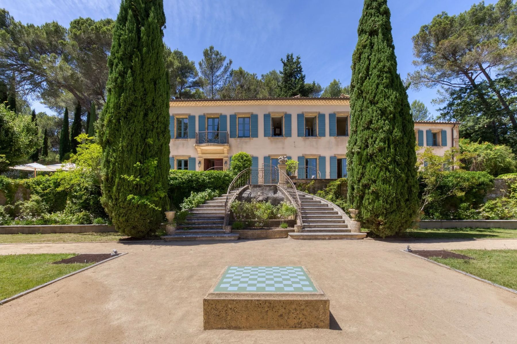 Bastide du Tholonet villa photo.