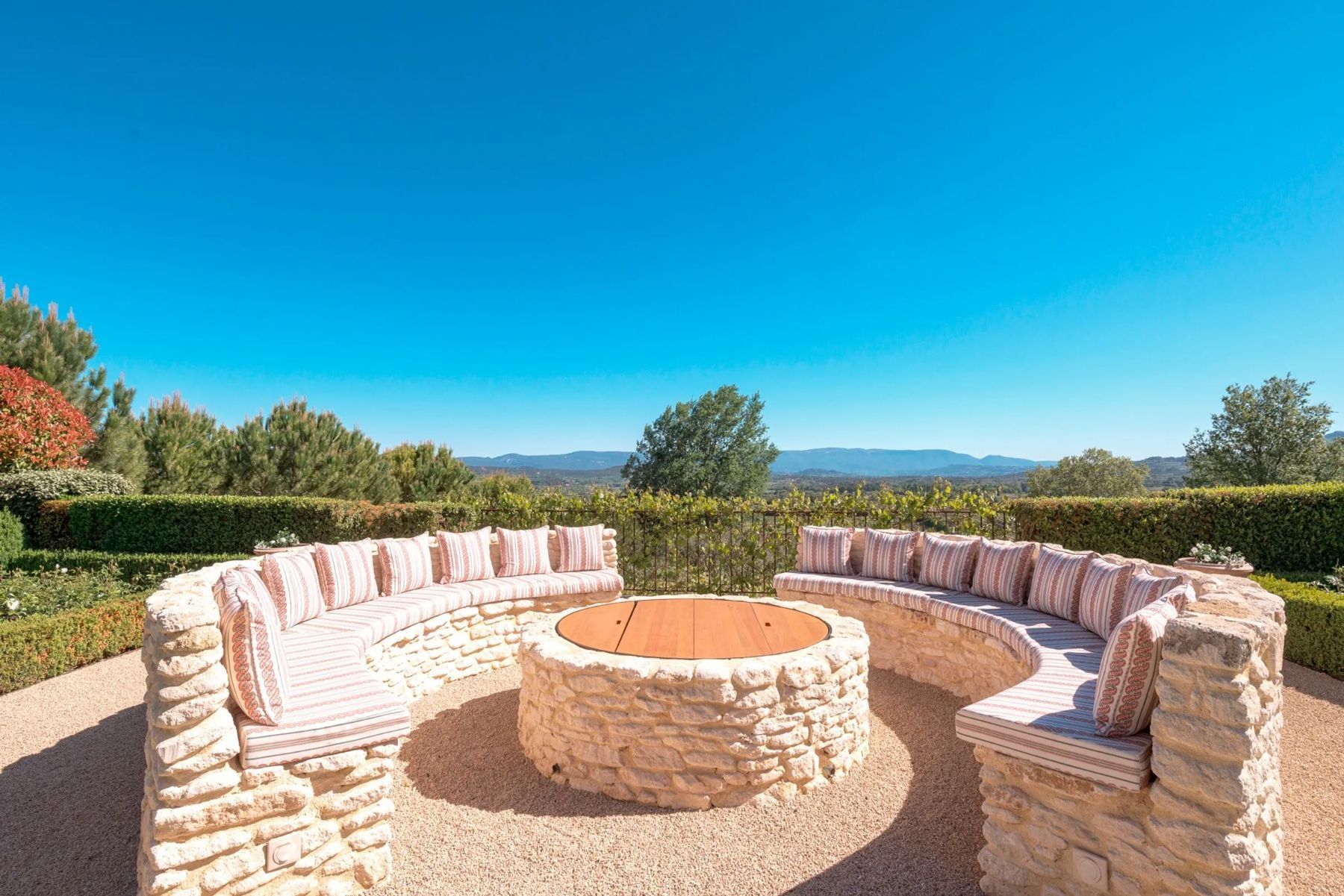 Mas des Glycines villa photo.