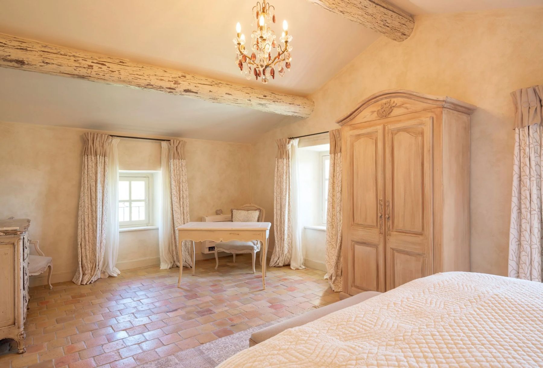 Mas des Glycines villa photo.