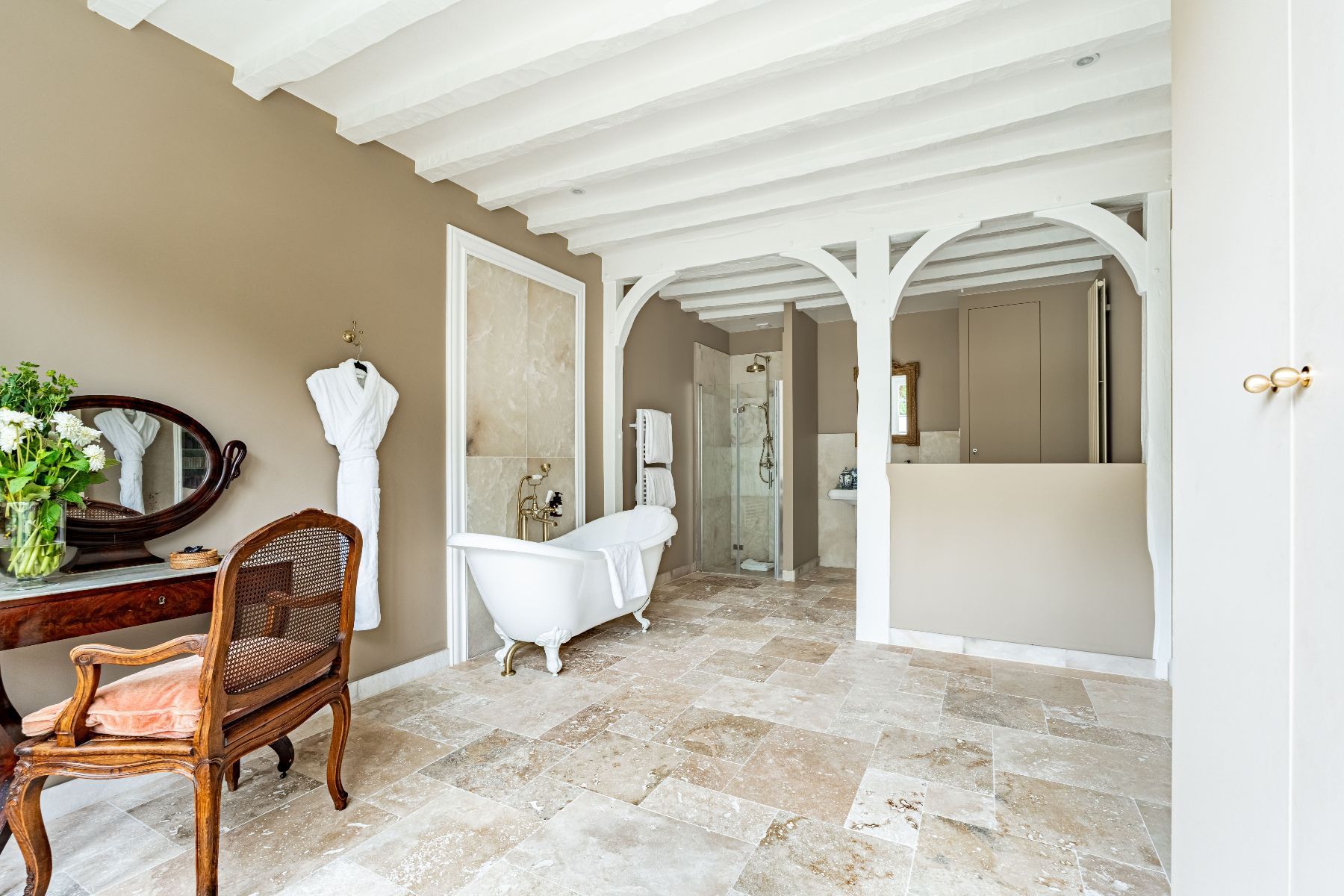 Chateau Lyons la Foret villa photo.