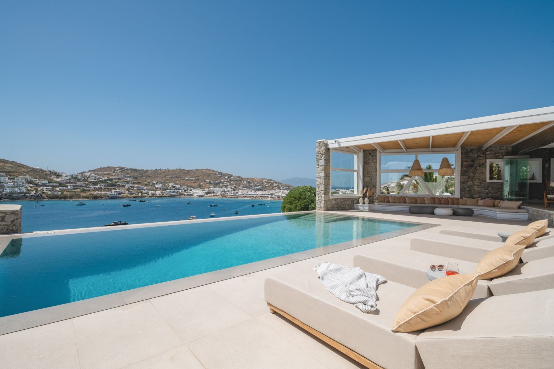 Villa Aura villa photo.