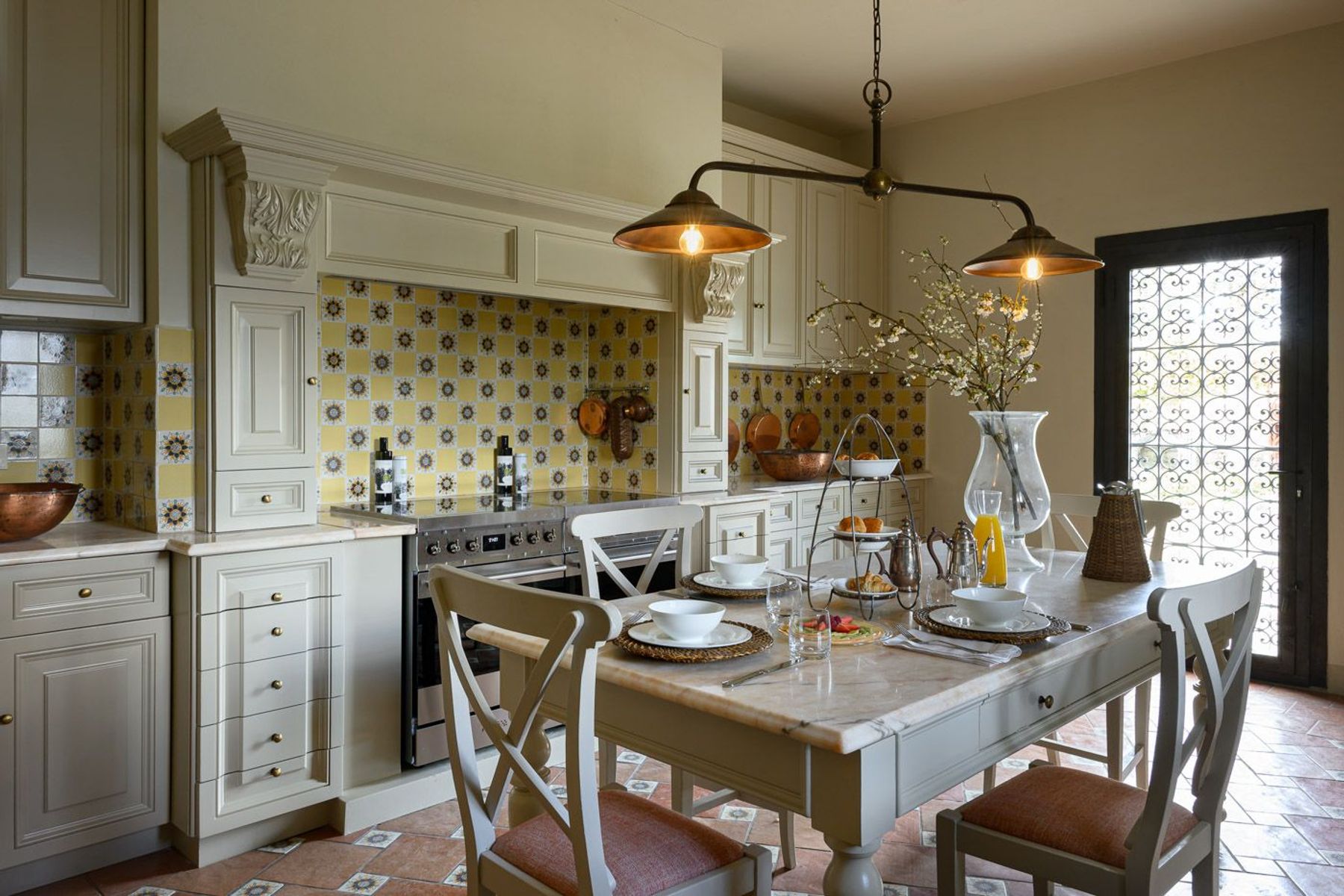 Alverana villa photo.