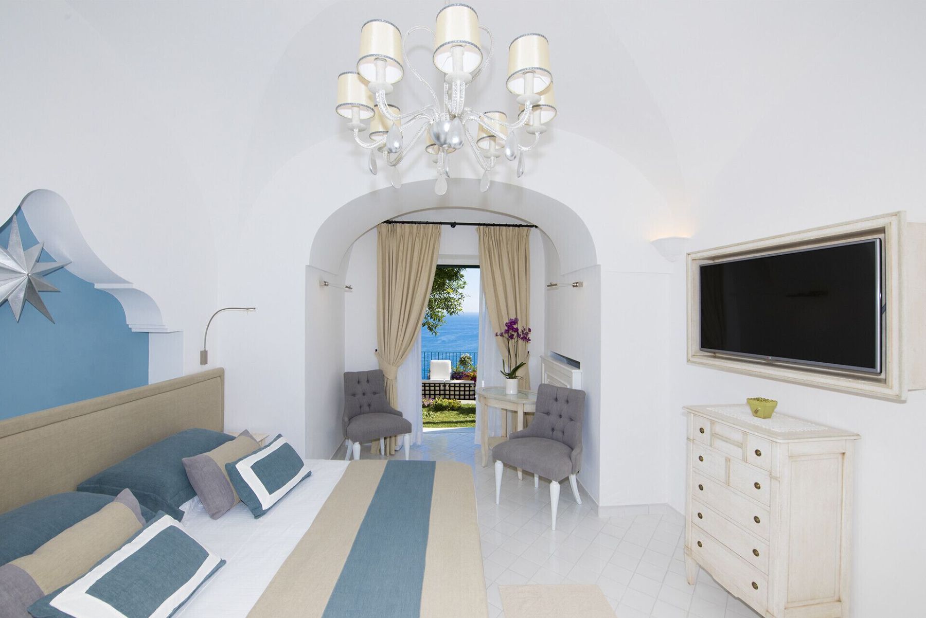 Narlita villa photo.