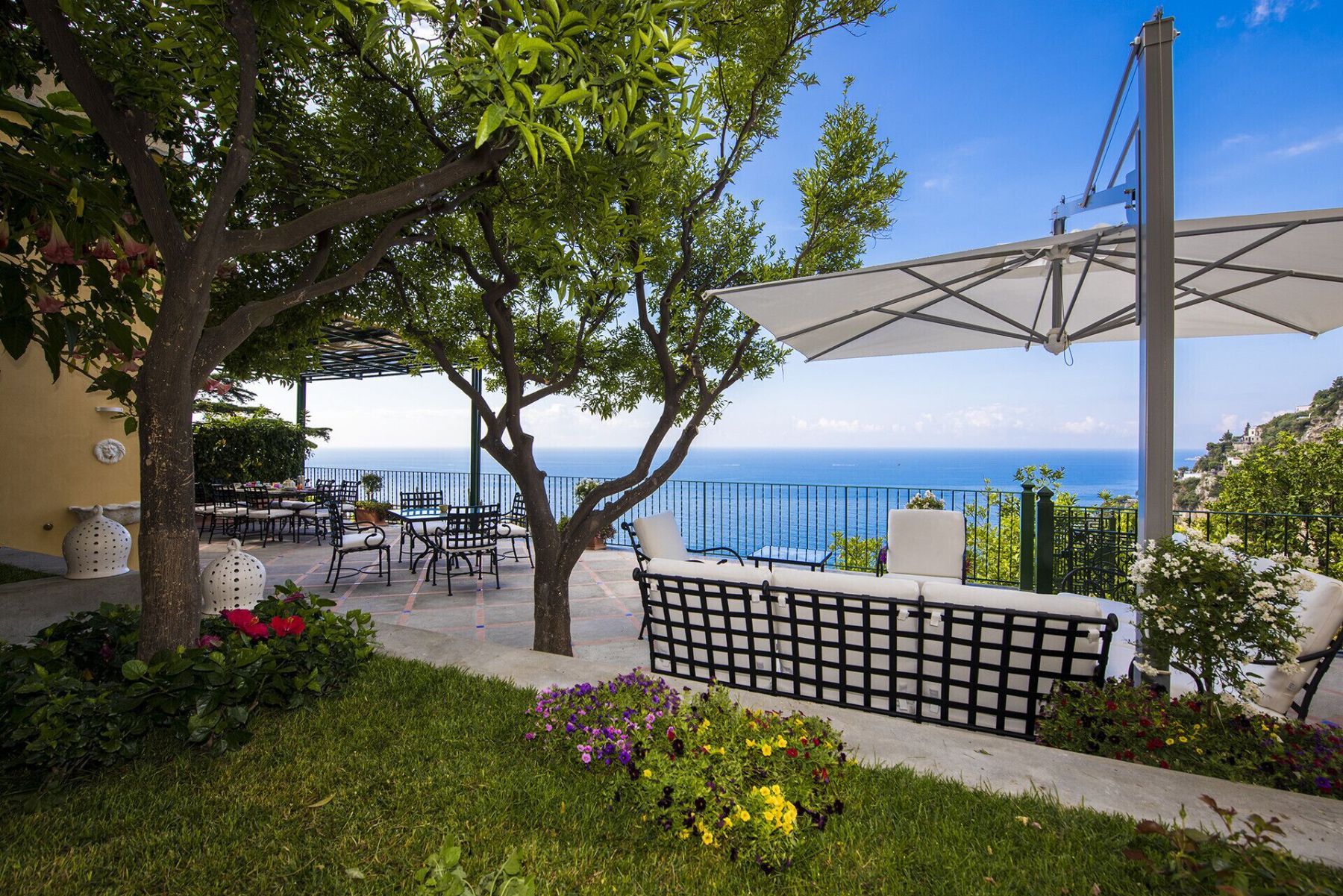 Narlita villa photo.
