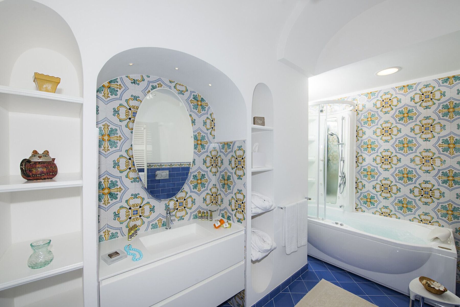 Narlita villa photo.