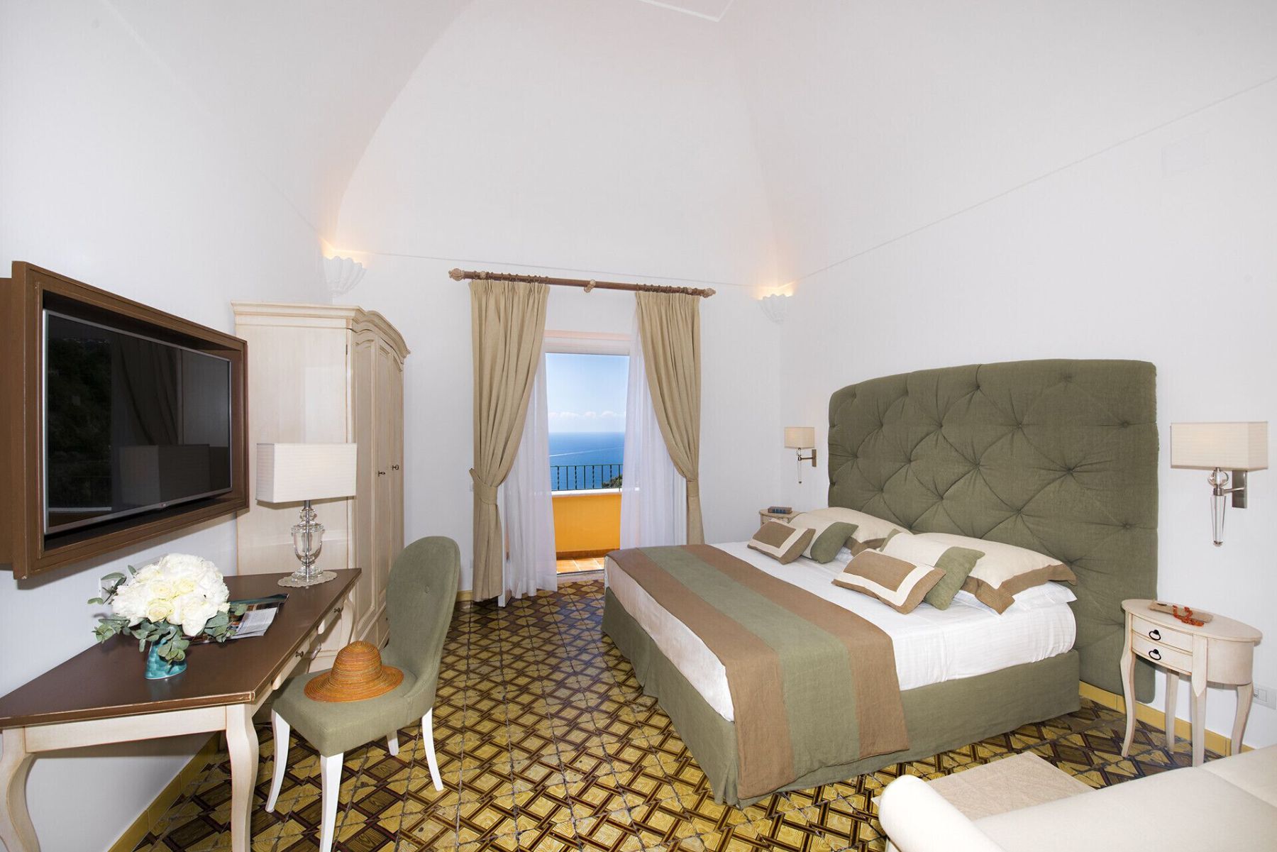 Narlita villa photo.