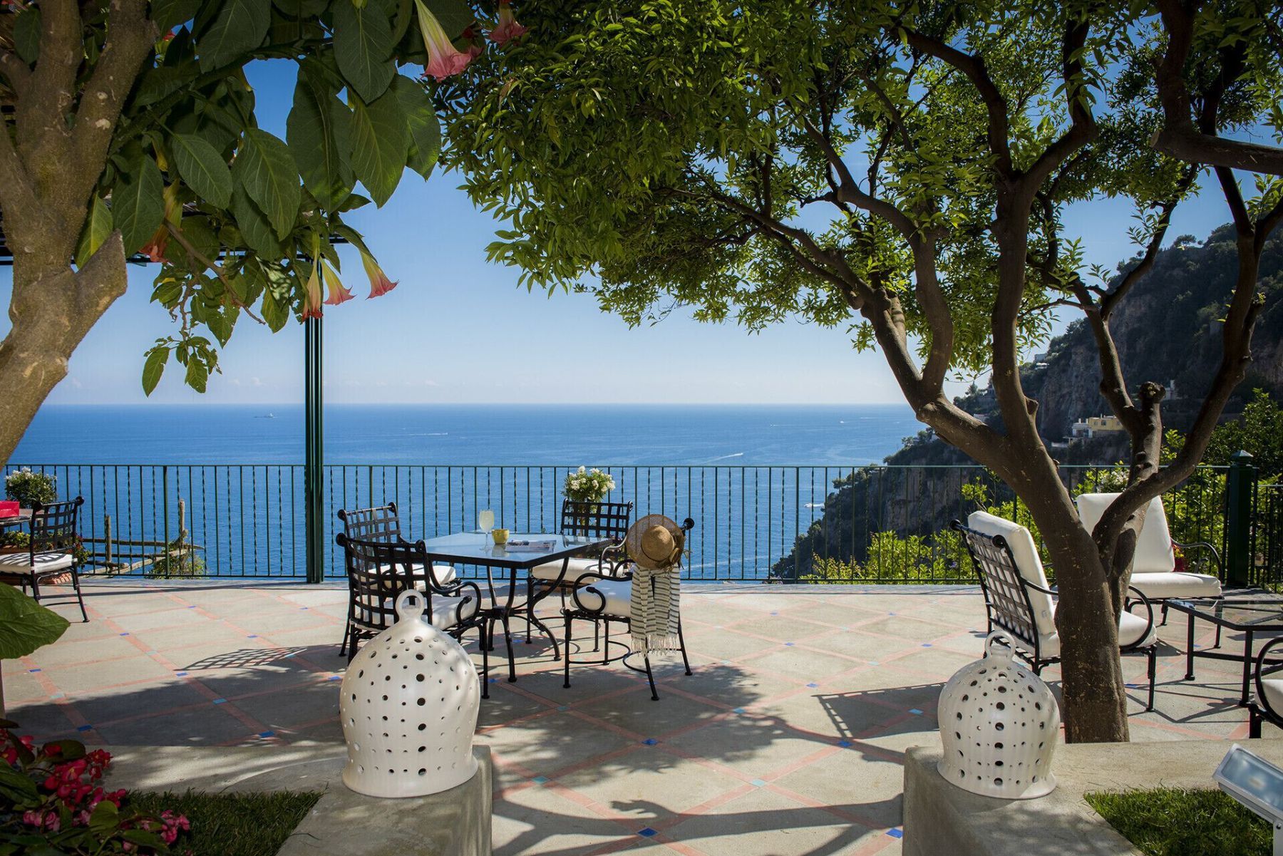 Narlita villa photo.