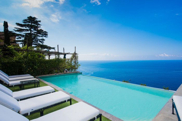 Narlita villa photo.