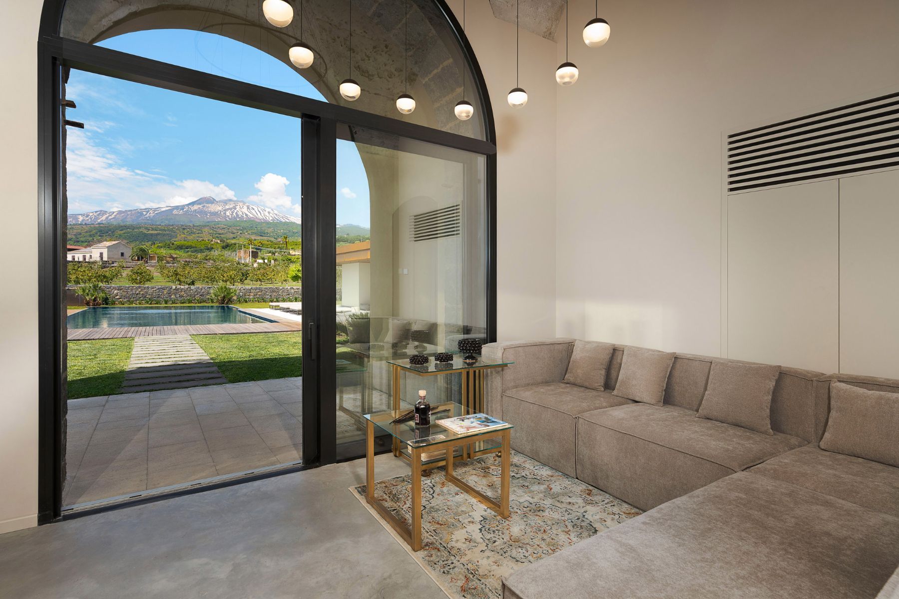 Fiume villa photo.