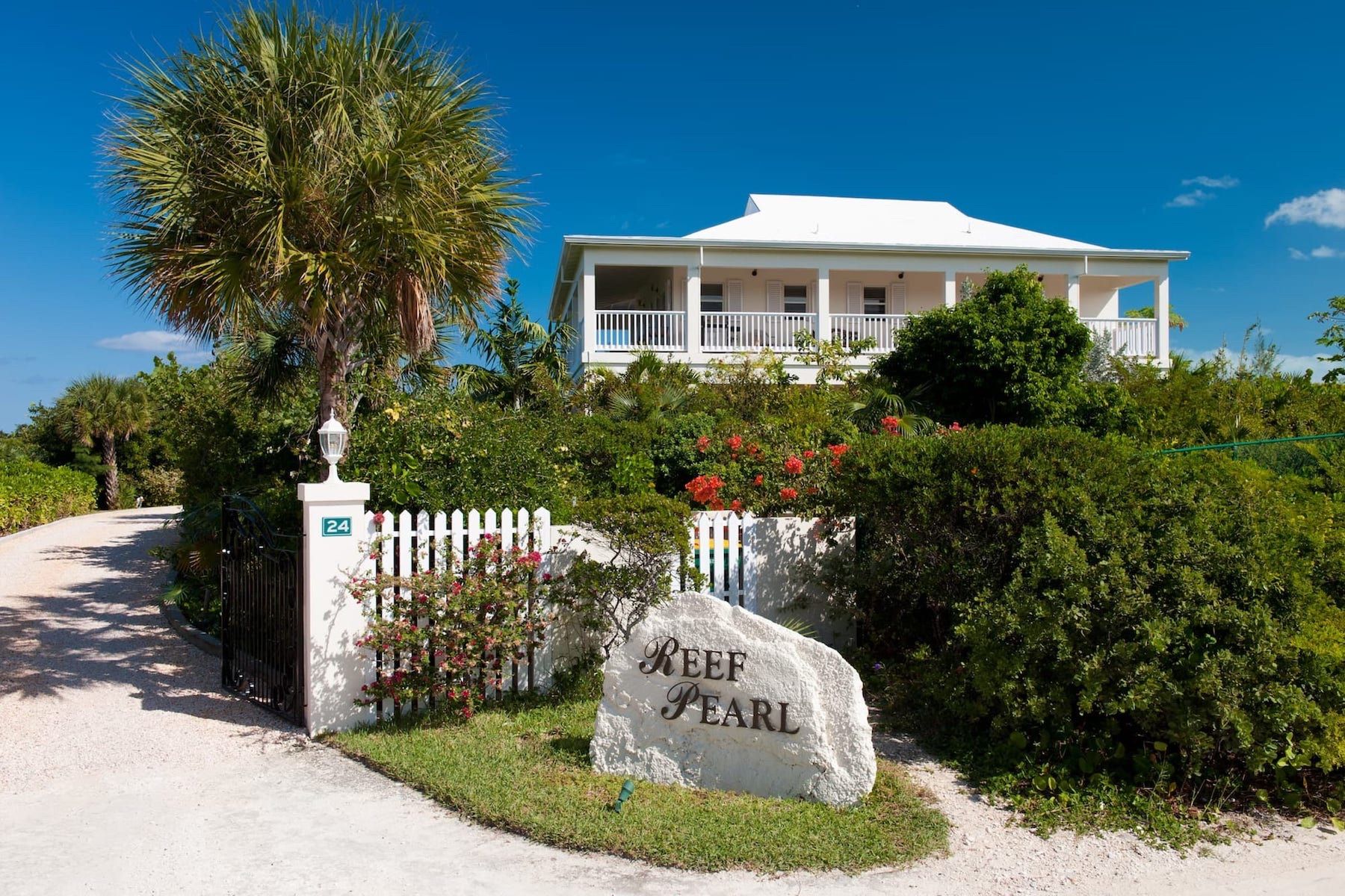 Reef Pearl - 4 Bedroom villa photo.