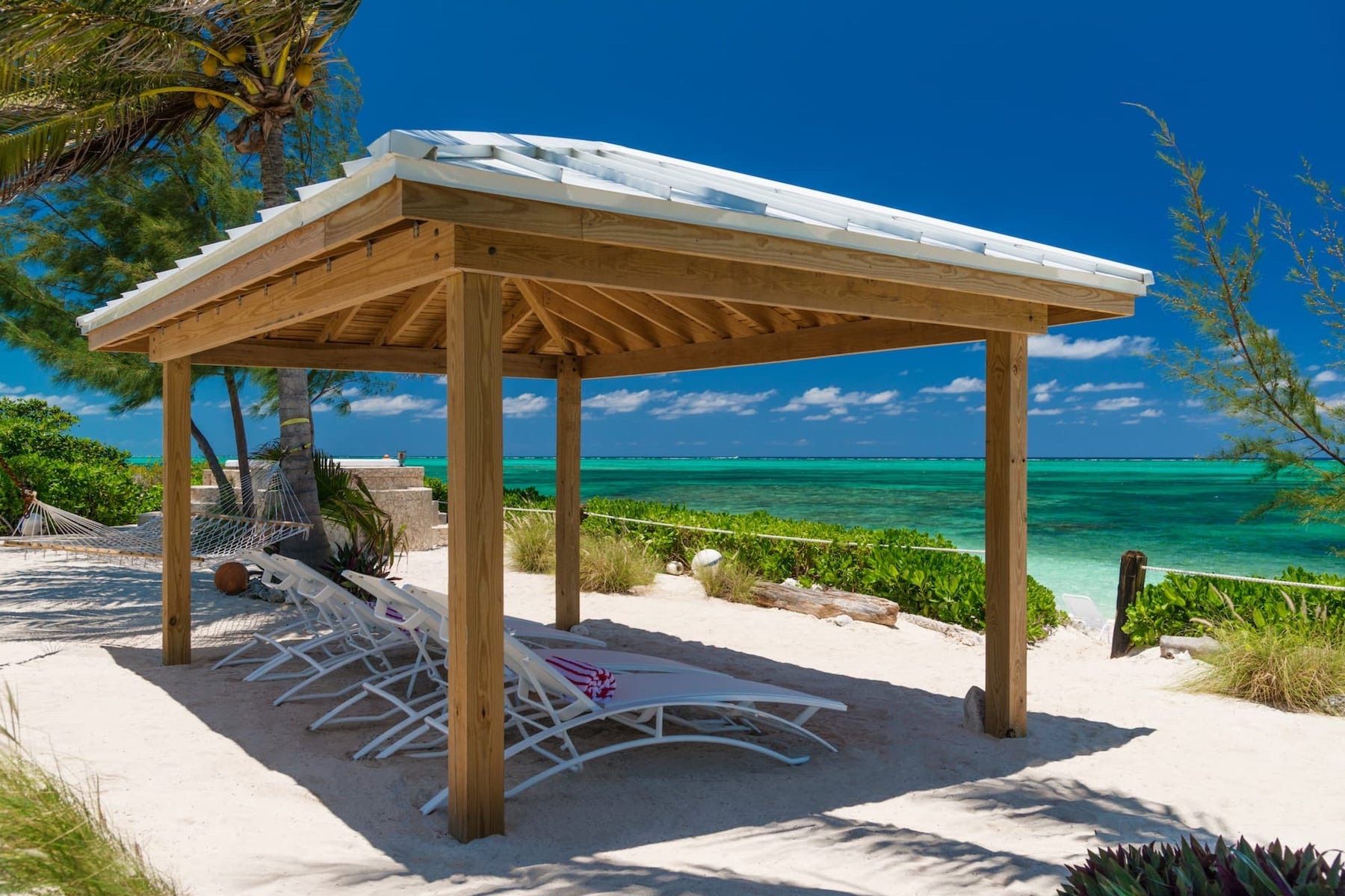 Reef Pearl - 4 Bedroom villa photo.