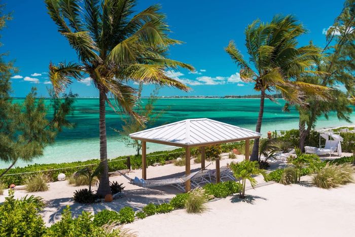 Reef Pearl - 4 Bedroom villa photo.