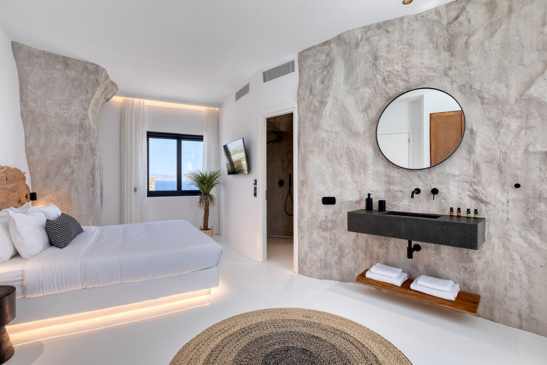 Aquamarine villa photo.