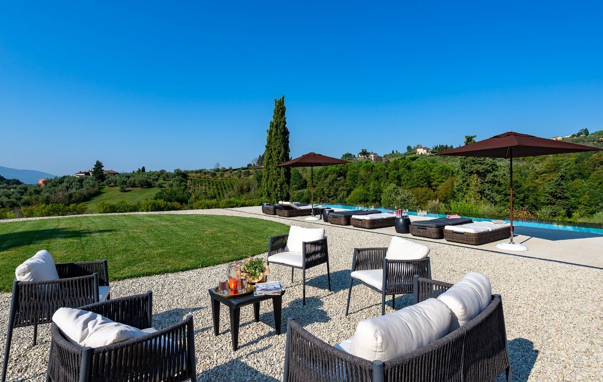 Comfortable outdoor furnishings 