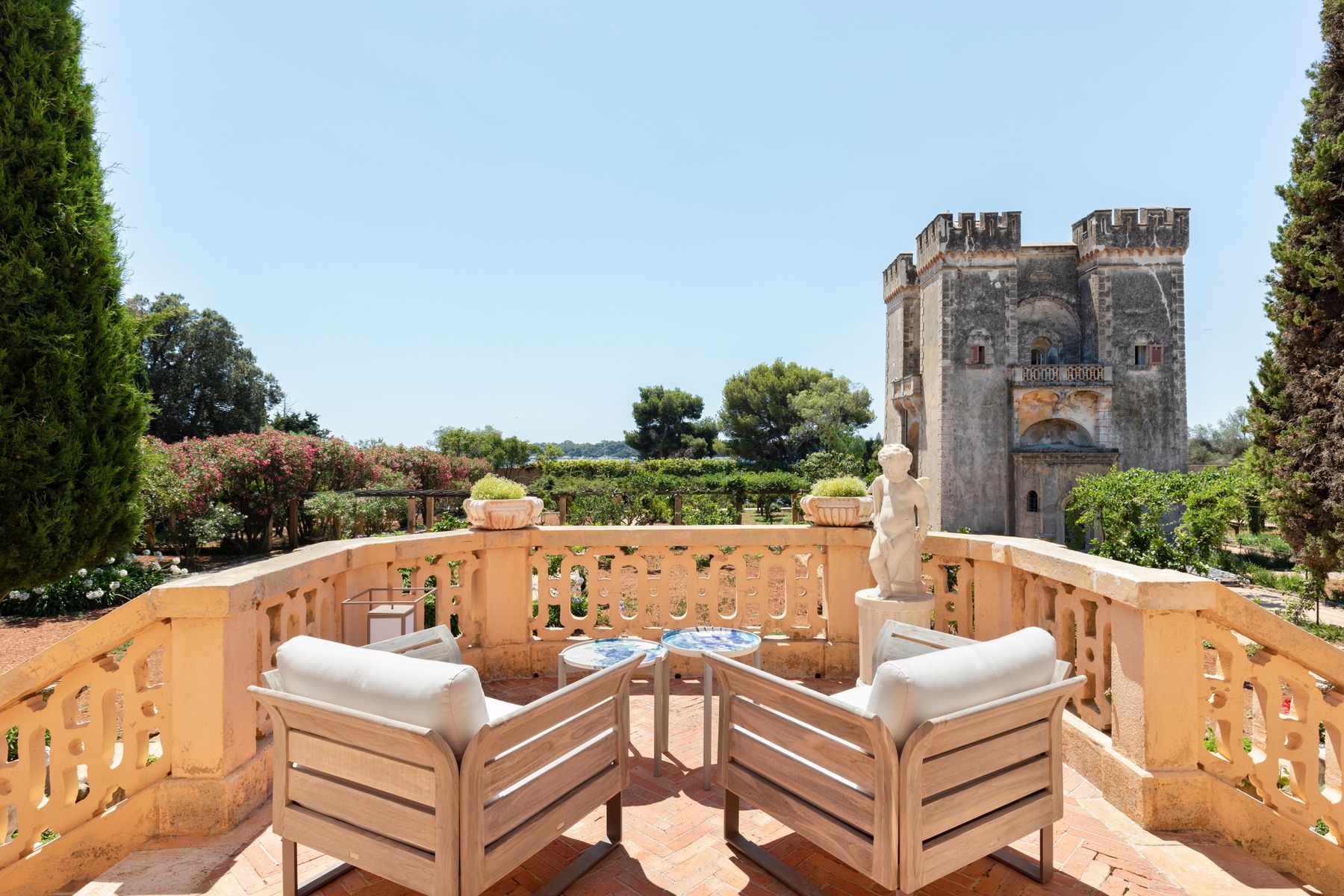 Le Grand Jardin villa photo.