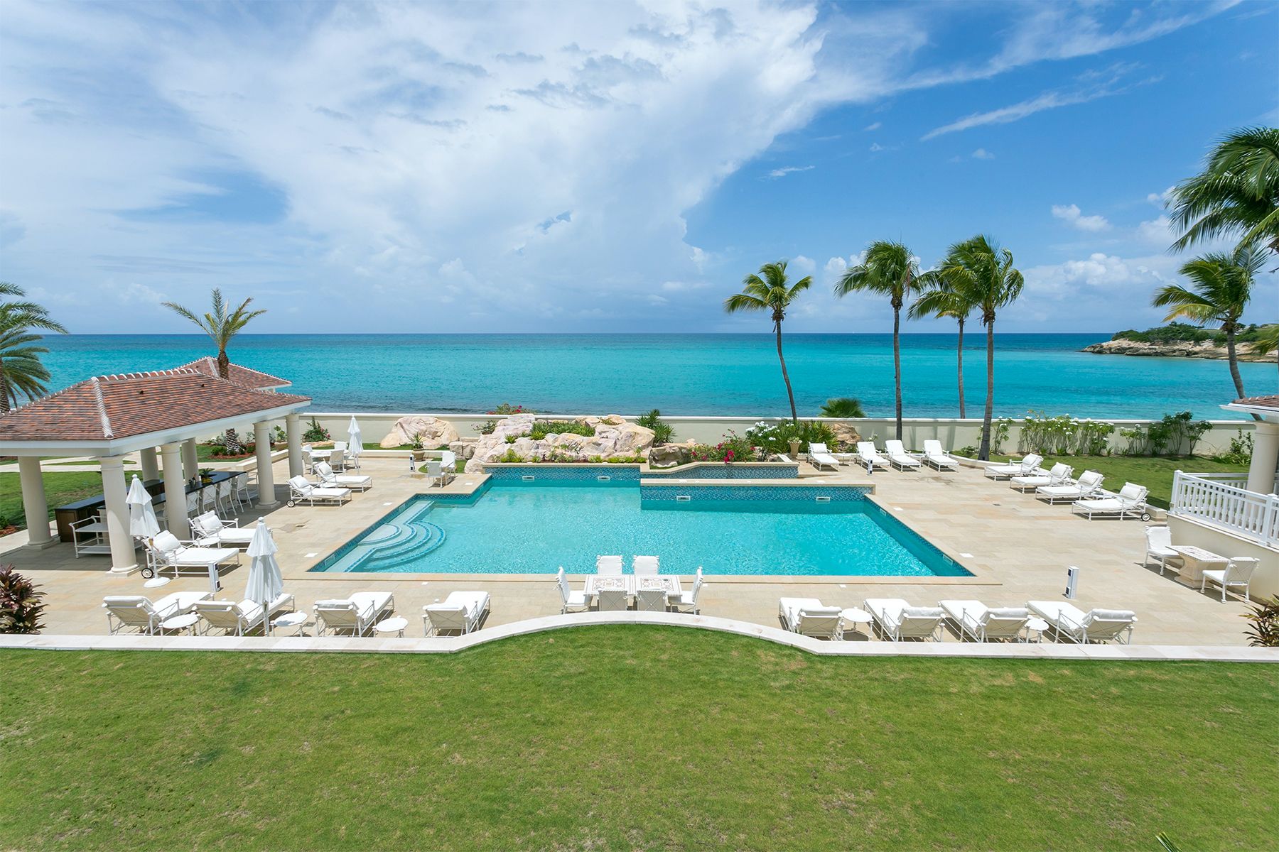 Le Chateau des Palmiers villa photo.