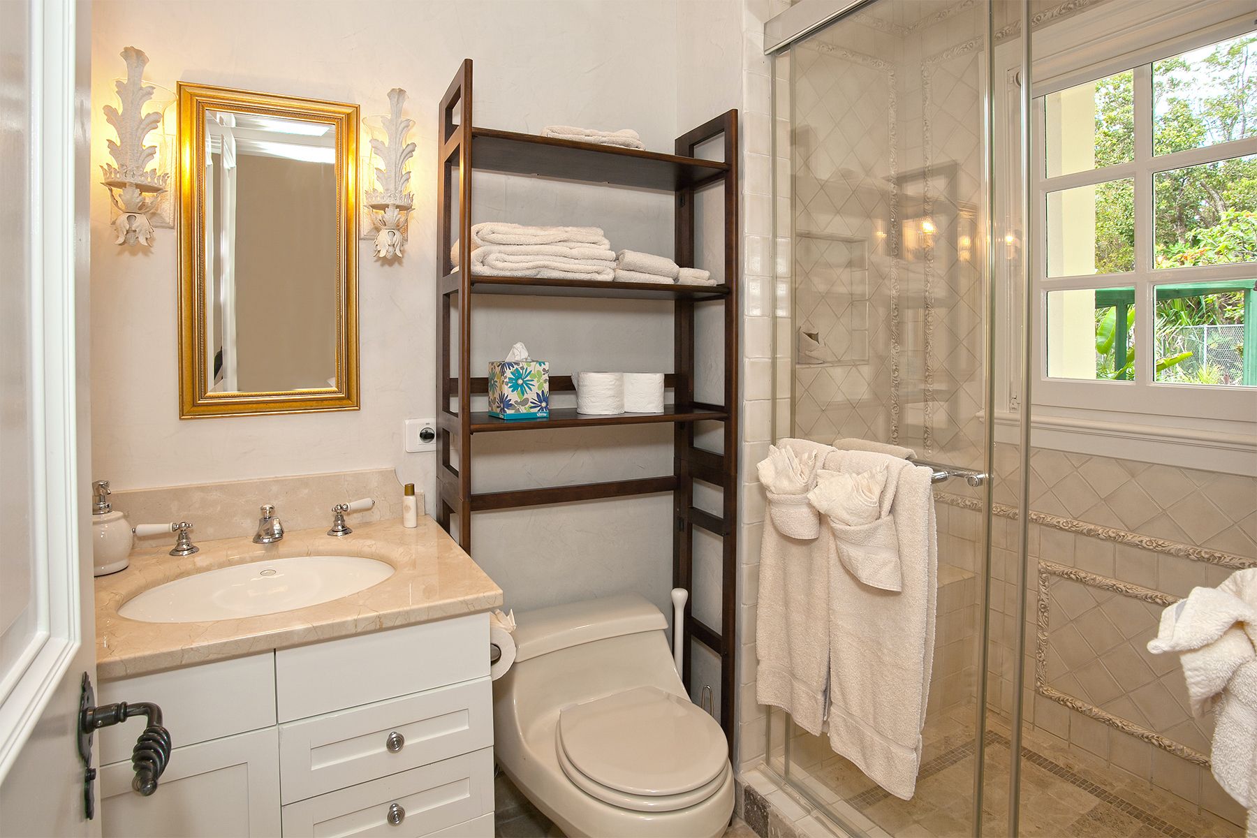 Ensuite