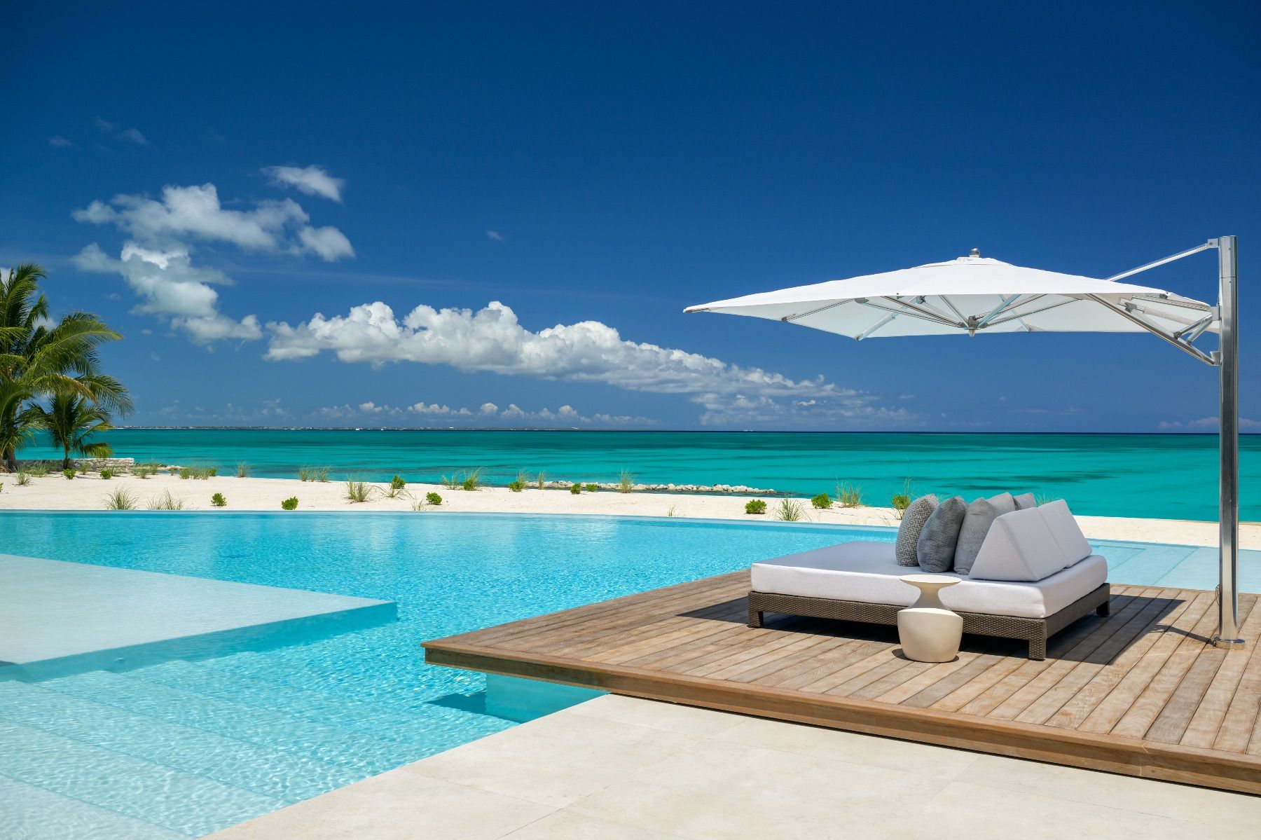 Footprints villa photo.