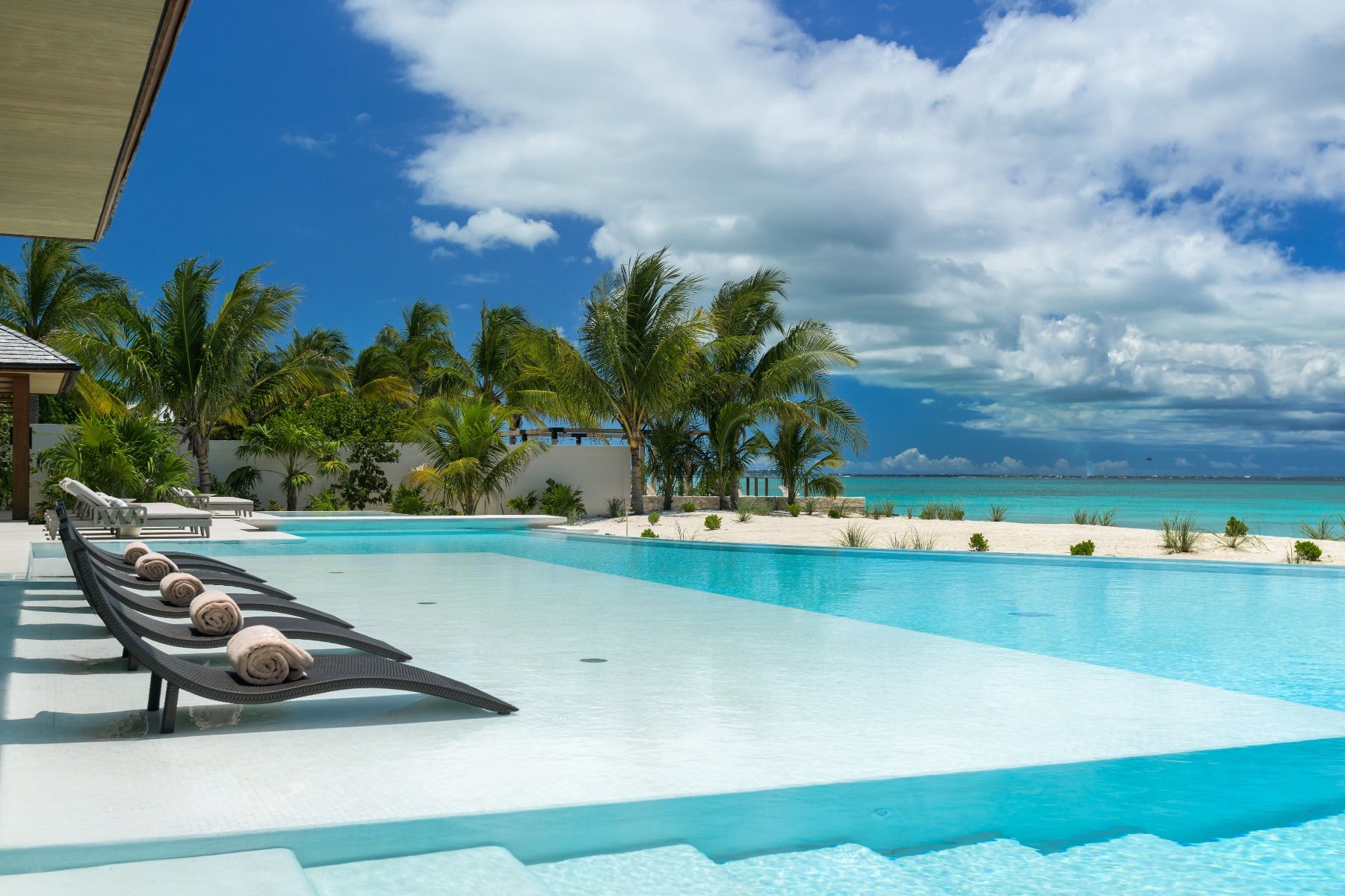 Footprints villa photo.