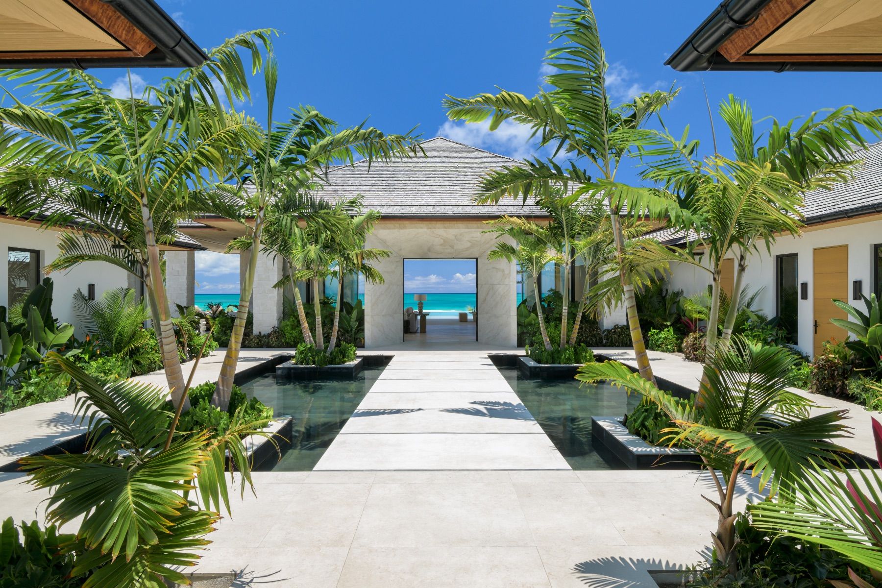 Footprints villa photo.