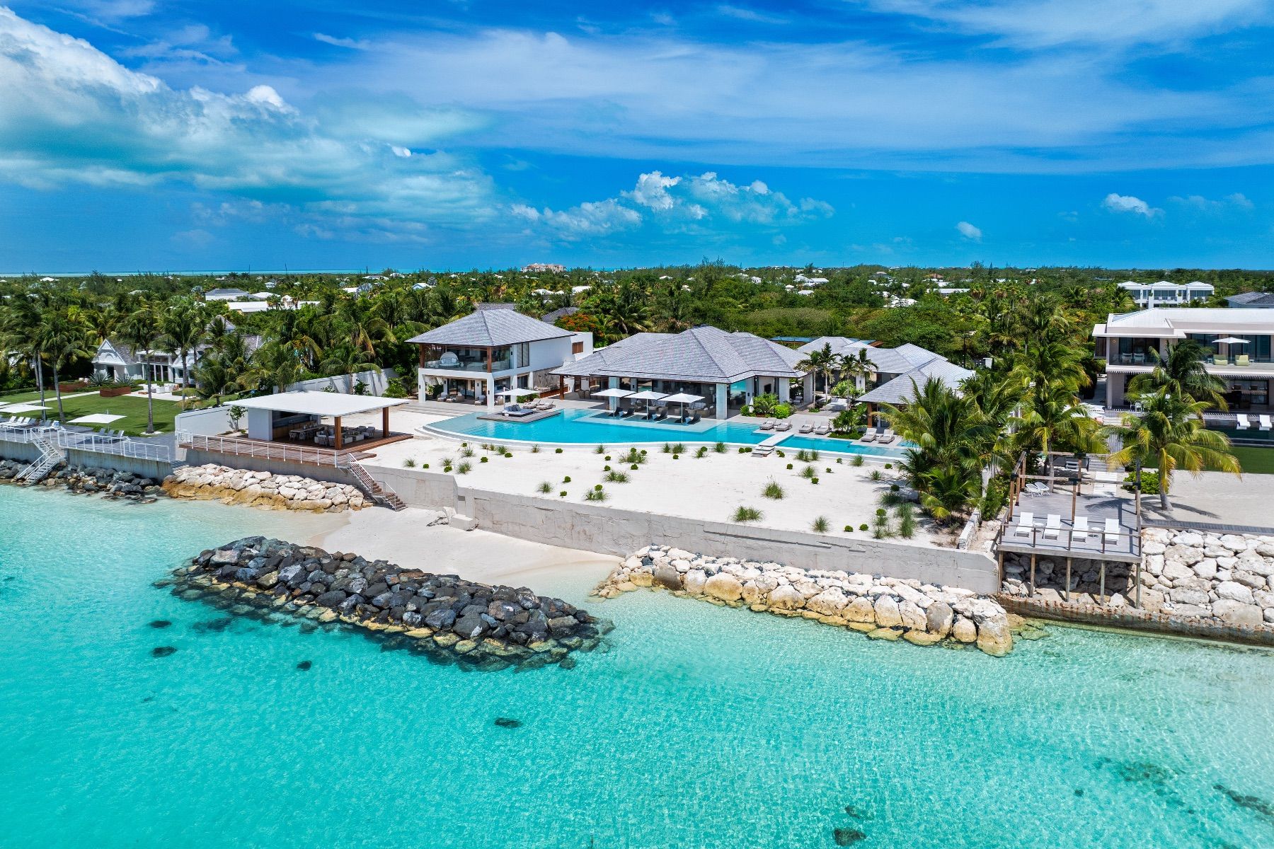Footprints villa photo.