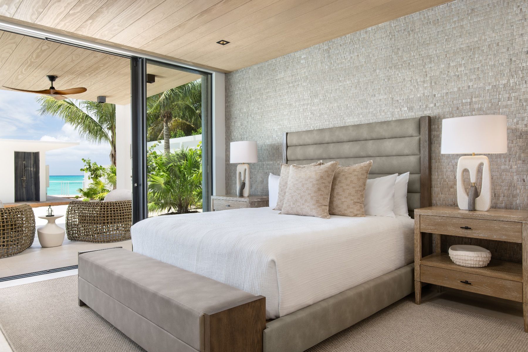 Footprints villa photo.