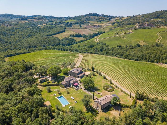 Vigna del Chianti villa photo.