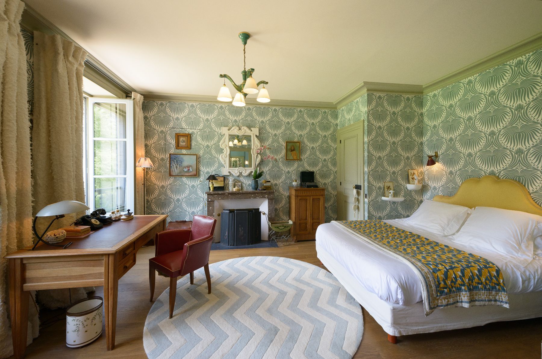 Saint Laurent Maison villa photo.
