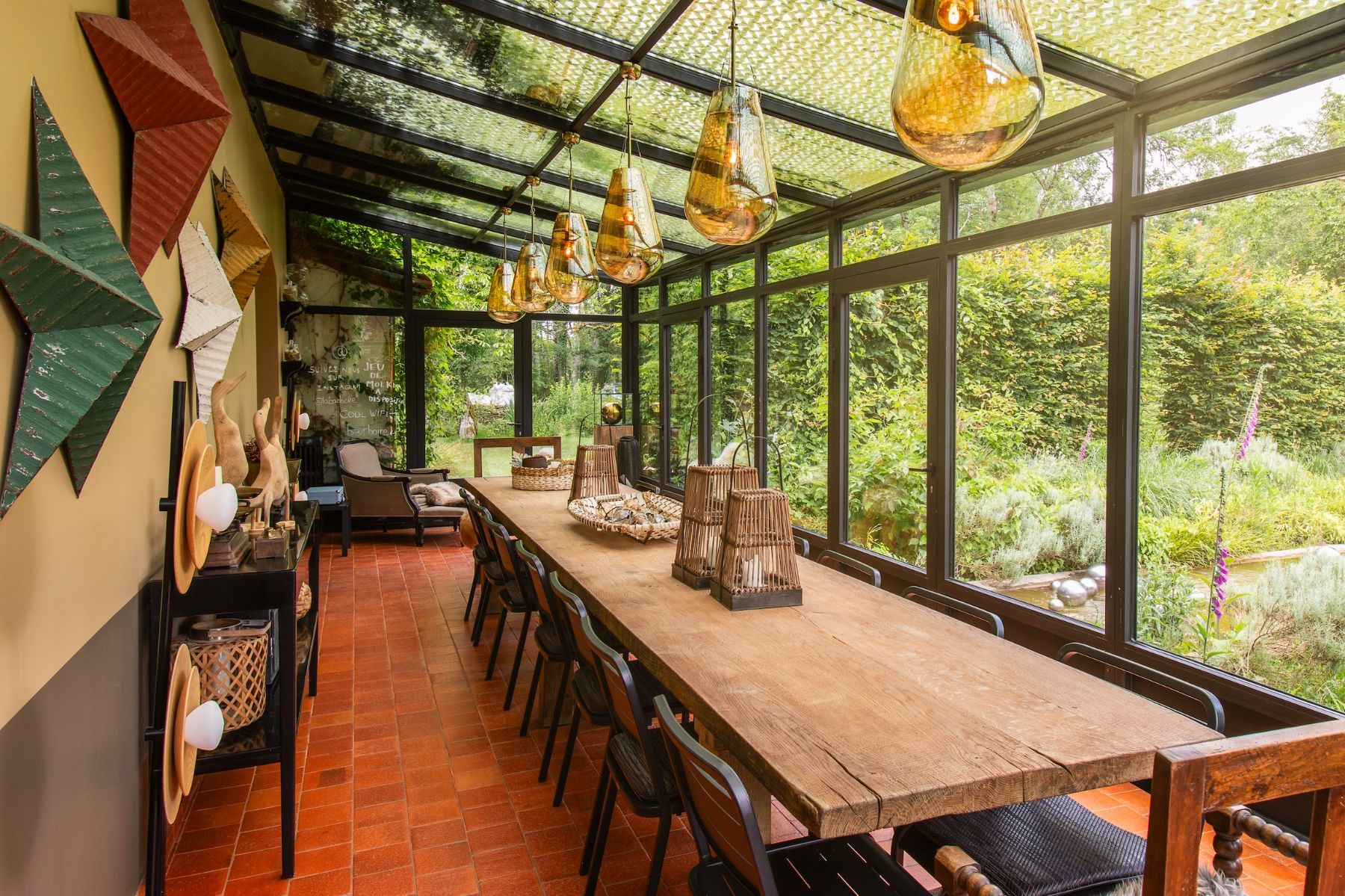 Saint Laurent Maison villa photo.