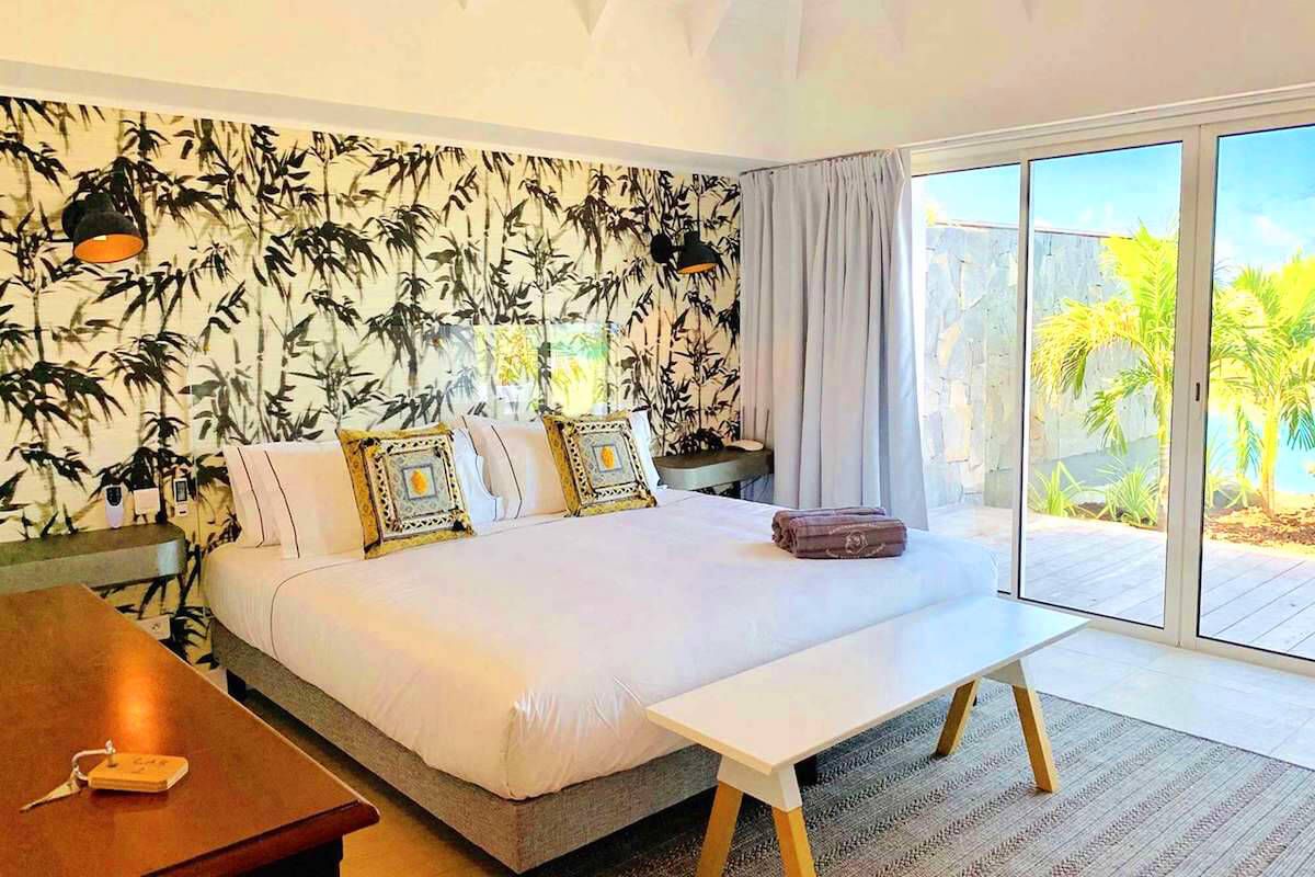 King bedroom 