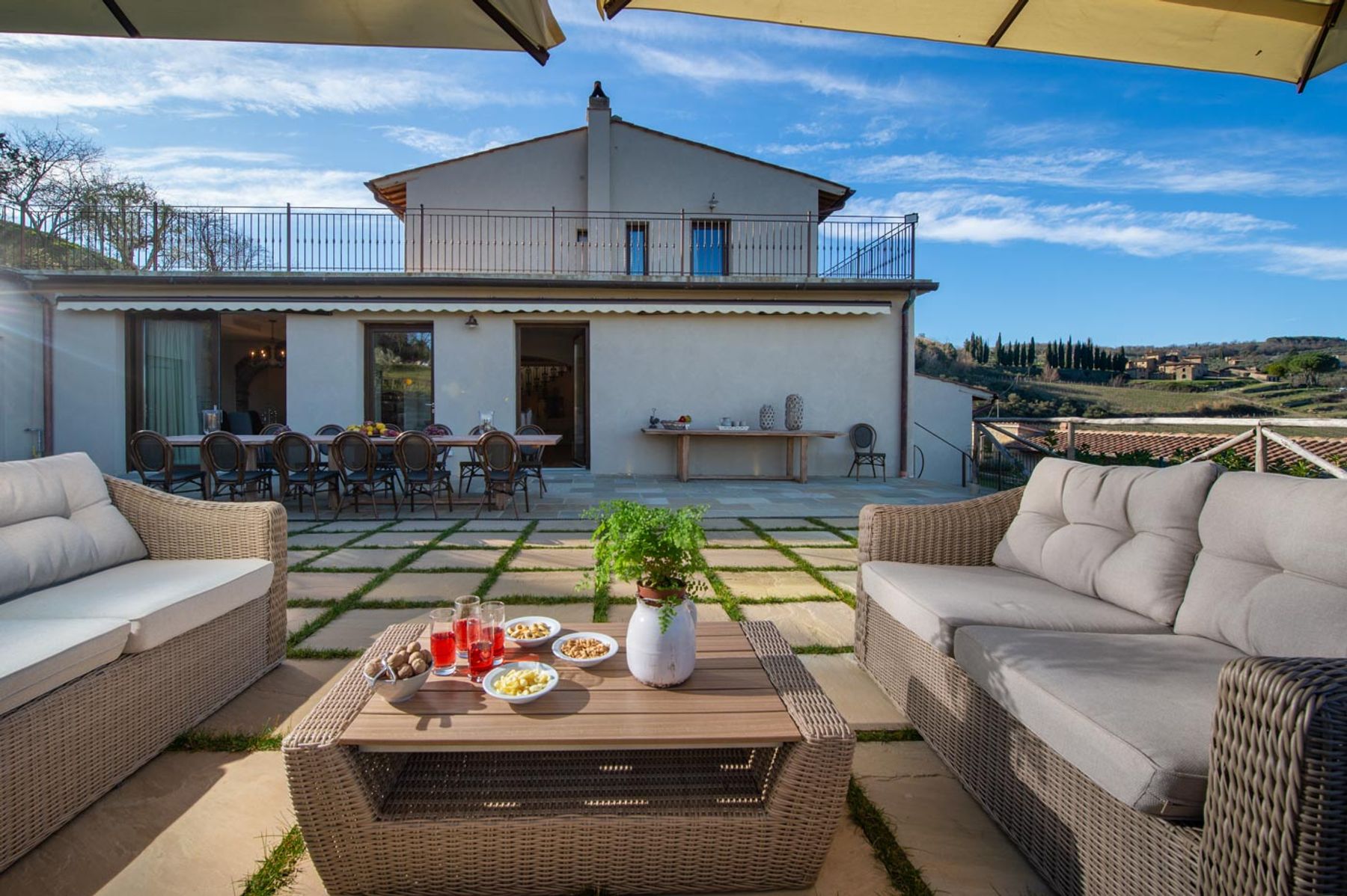 Jobaldo villa photo.
