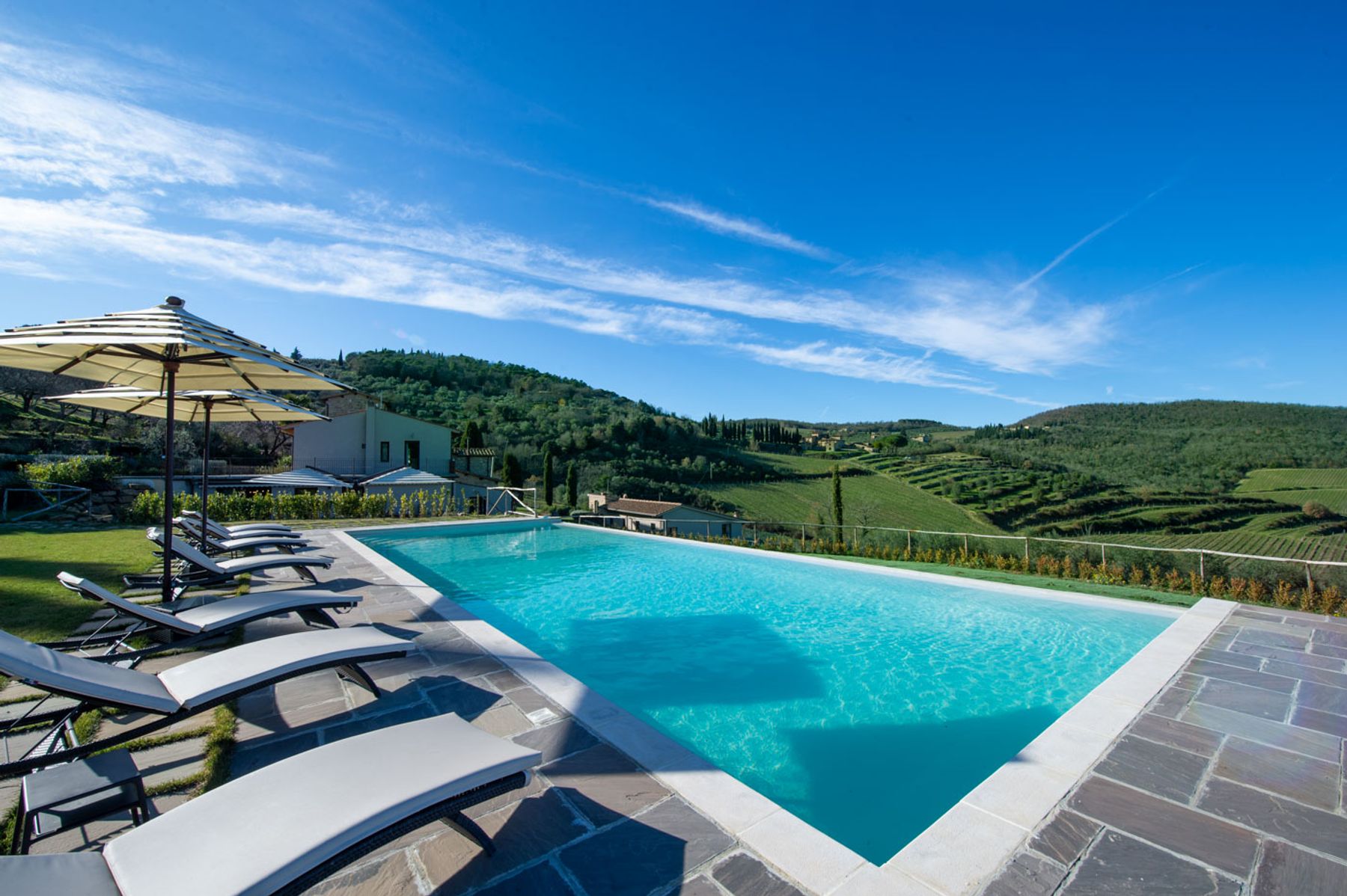 Jobaldo villa photo.