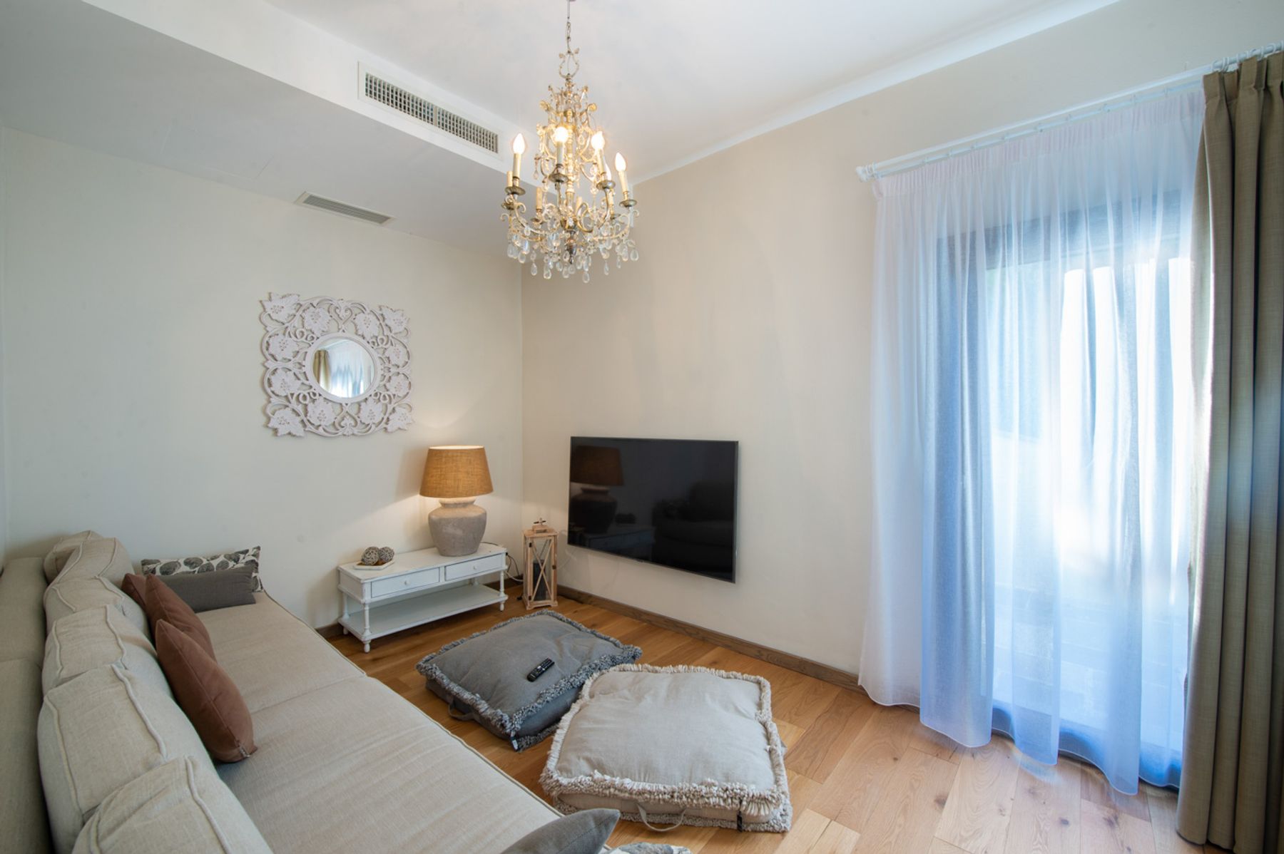 Jobaldo villa photo.