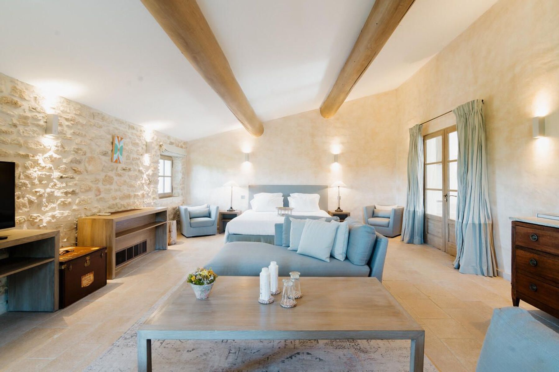 Bastide du Calavon villa photo.