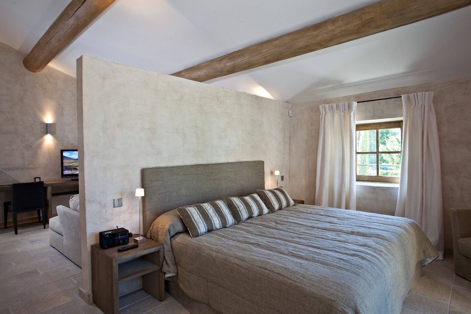 Bastide du Calavon villa photo.